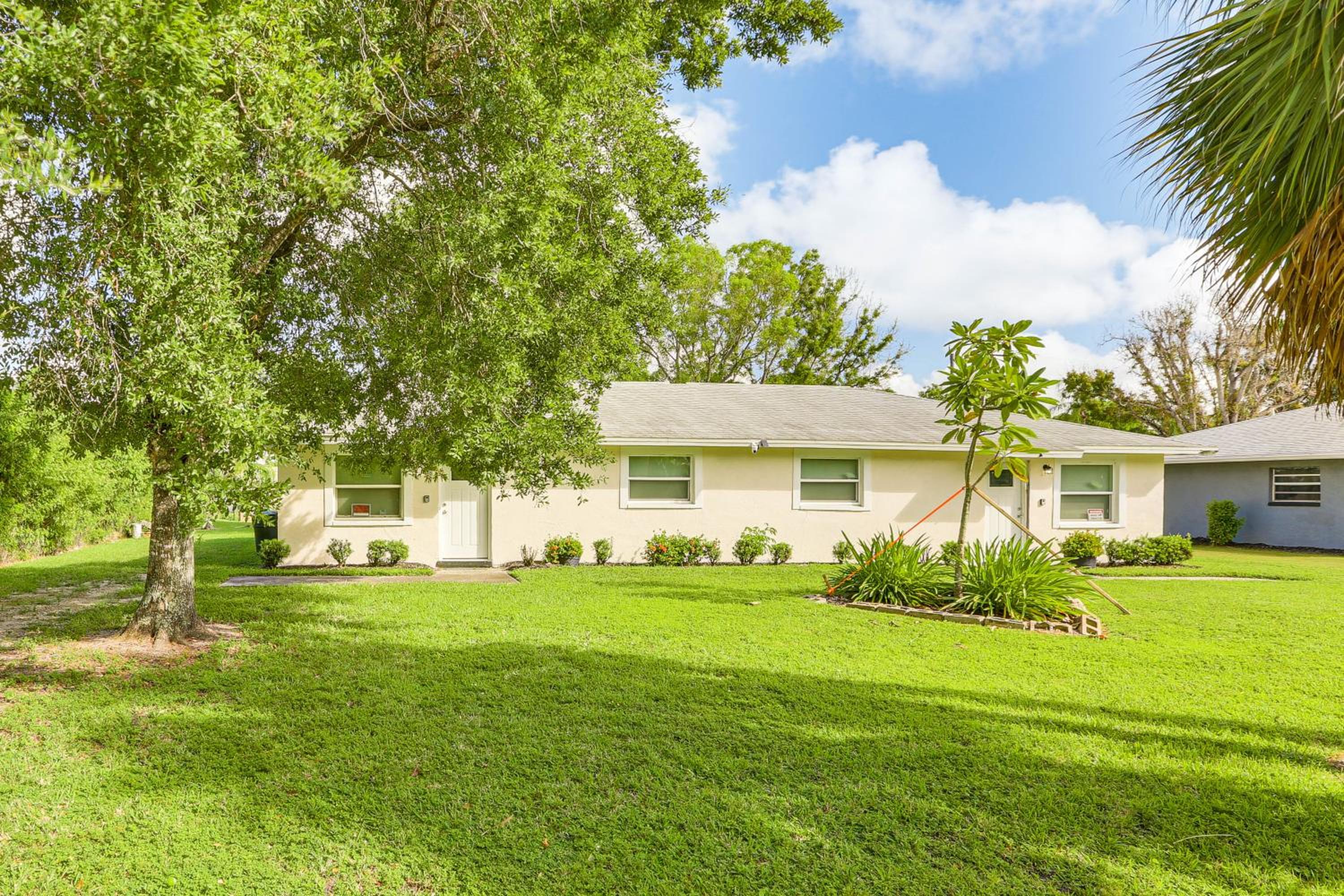 Pet-Friendly Duplex with Front Yard in Fort Myers!