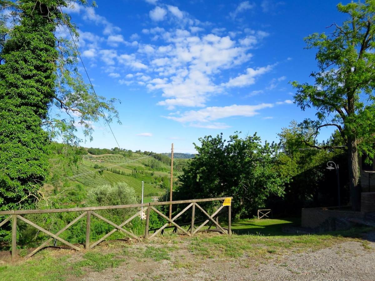 2 Br,1bath with 2 AC units, garden apt in Chianti!
