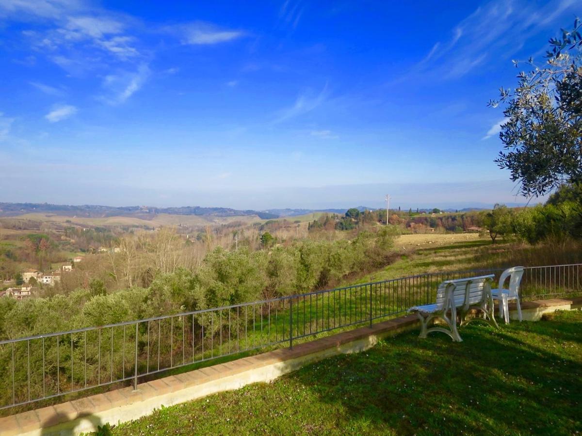 2 Br,1bath with 2 AC units, garden apt in Chianti!