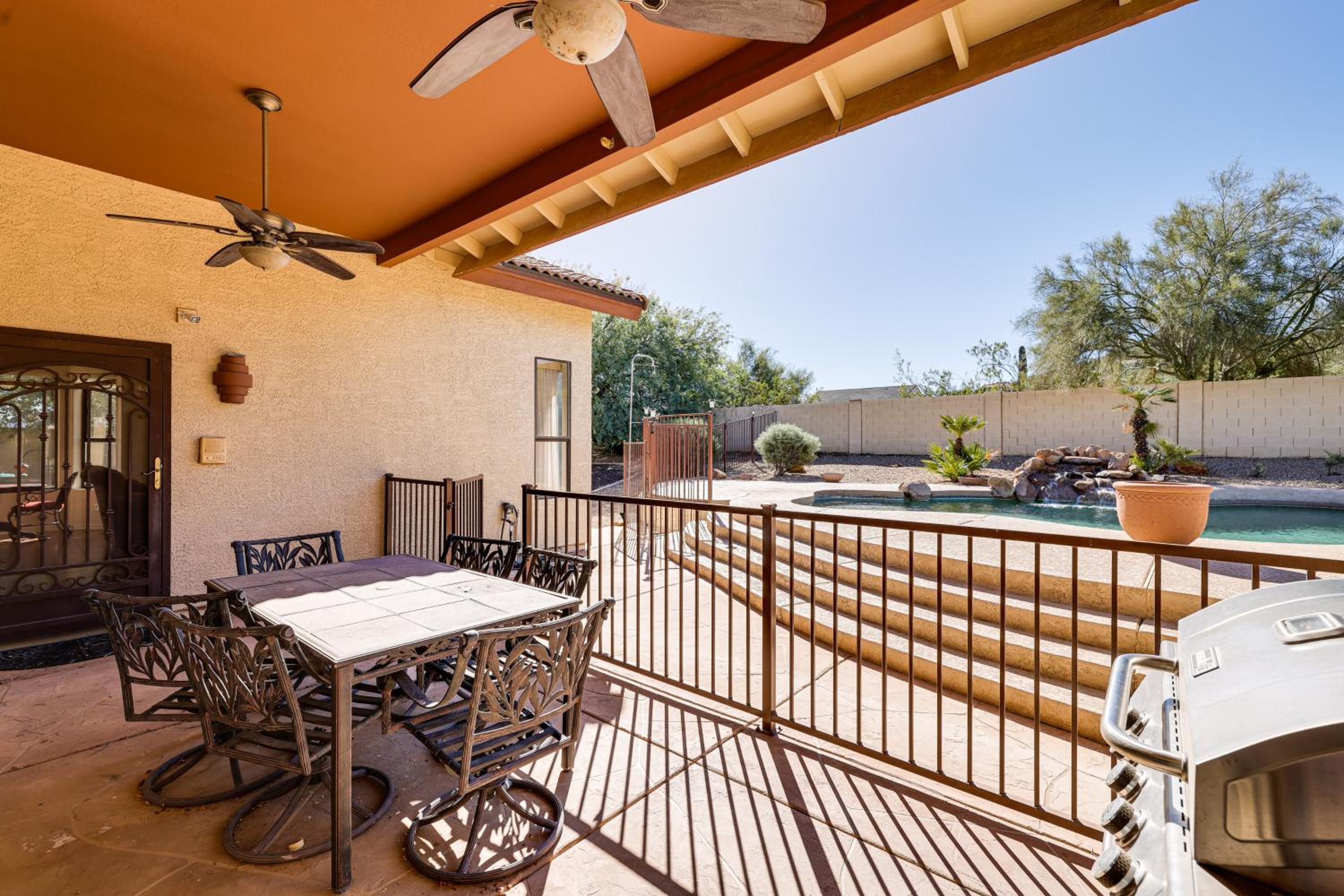 Groups Welcome! Home with Pool and Patio in N Phoenix