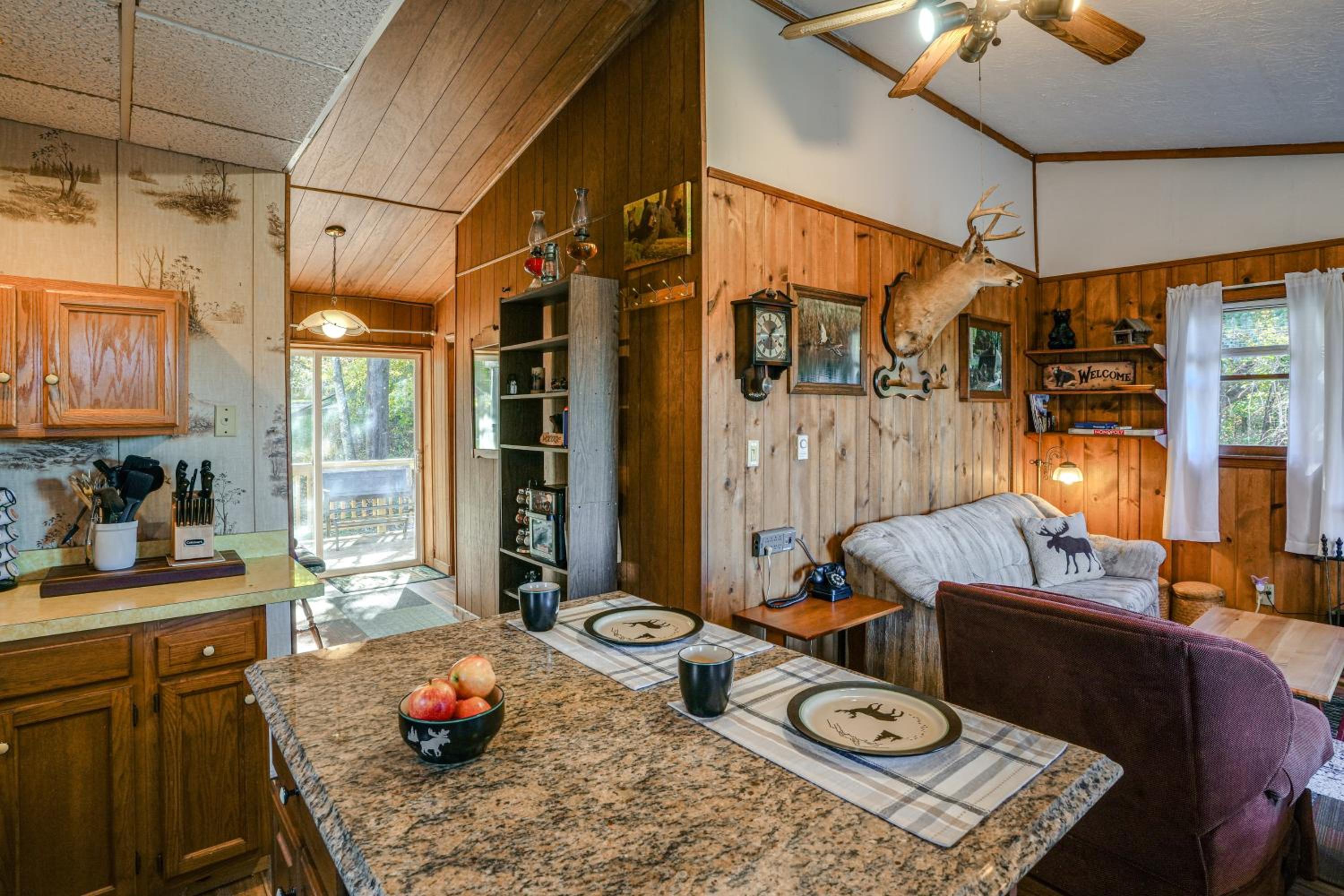 7 Mi to Main Street Cabin with Deck in Stanley!