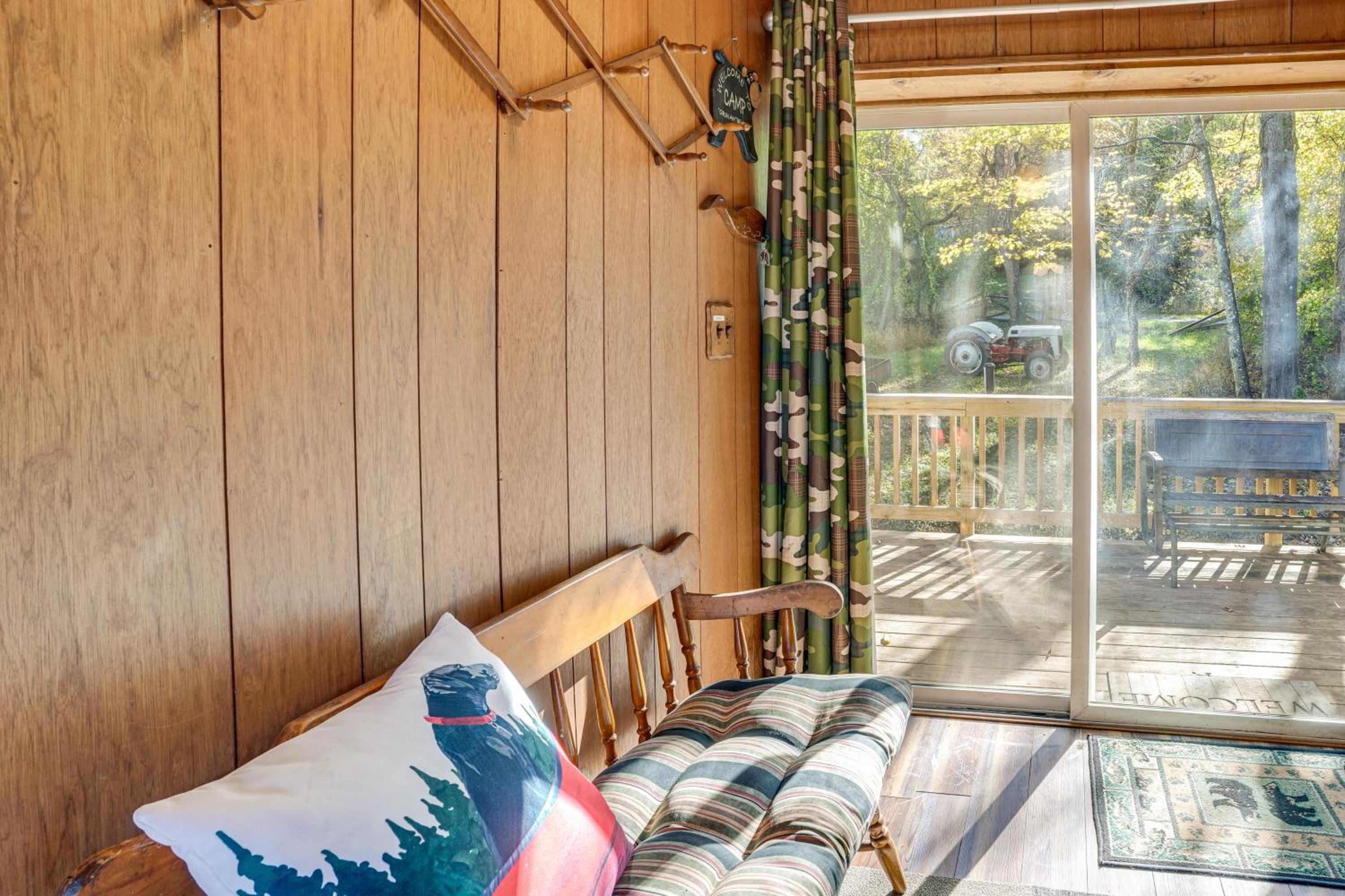 7 Mi to Main Street Cabin with Deck in Stanley!