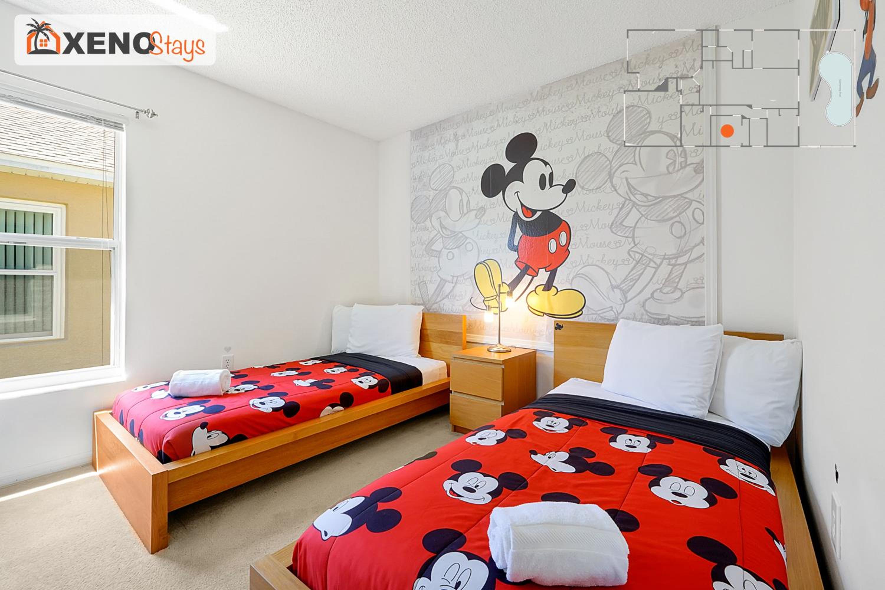XENOStays - Family Villa with Pool Near Disney