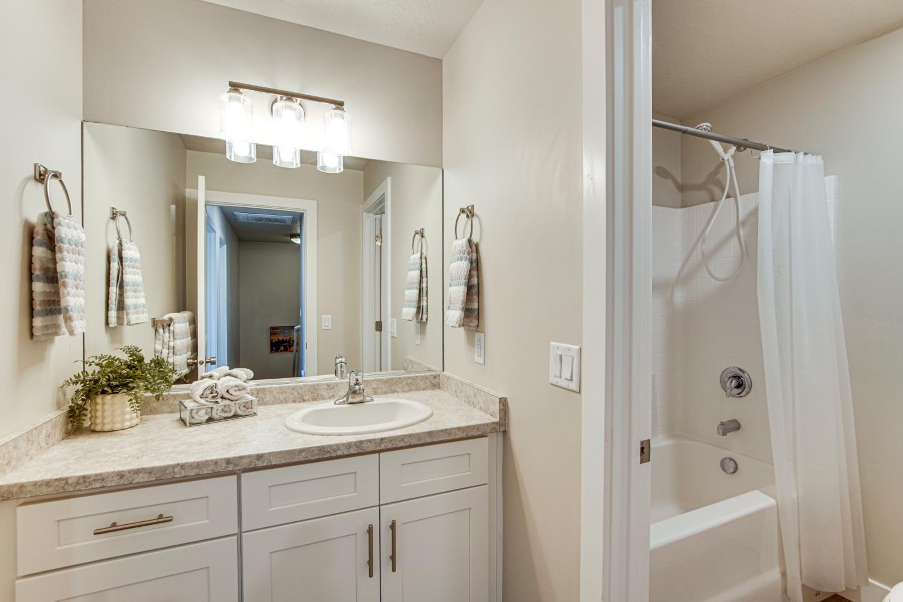 25 Mi to Cedar Breaks Unit with Furnished Patio!