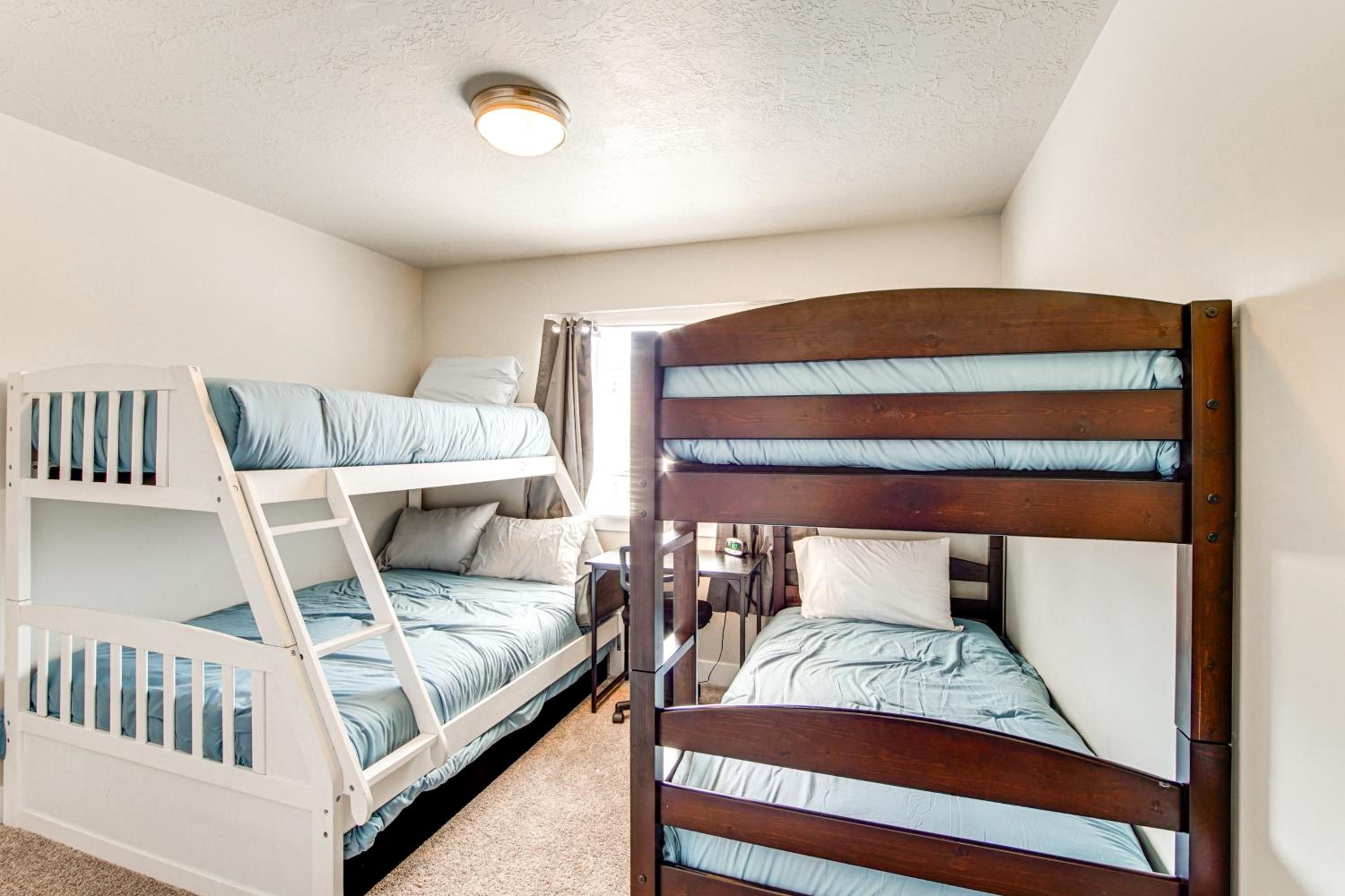 25 Mi to Cedar Breaks Unit with Furnished Patio!