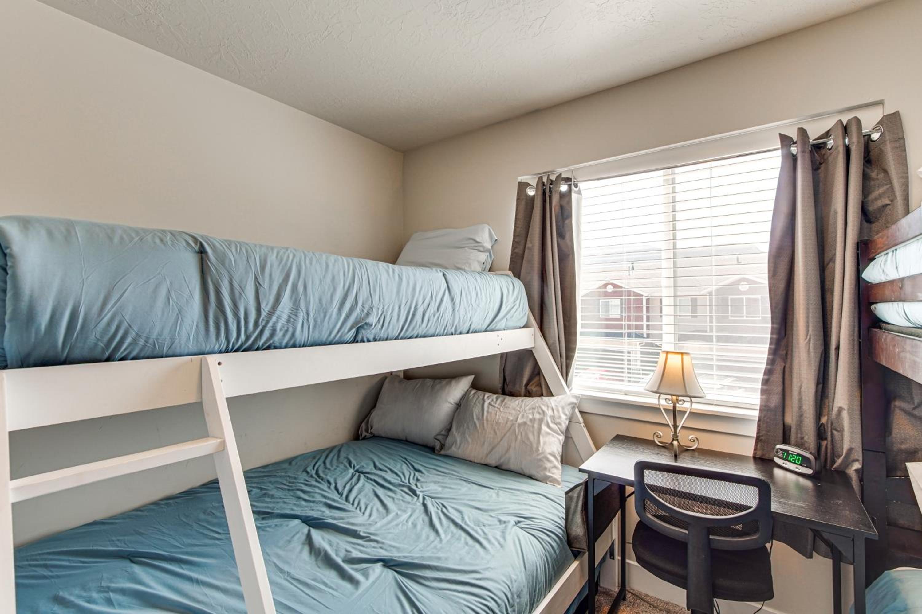 25 Mi to Cedar Breaks Unit with Furnished Patio!