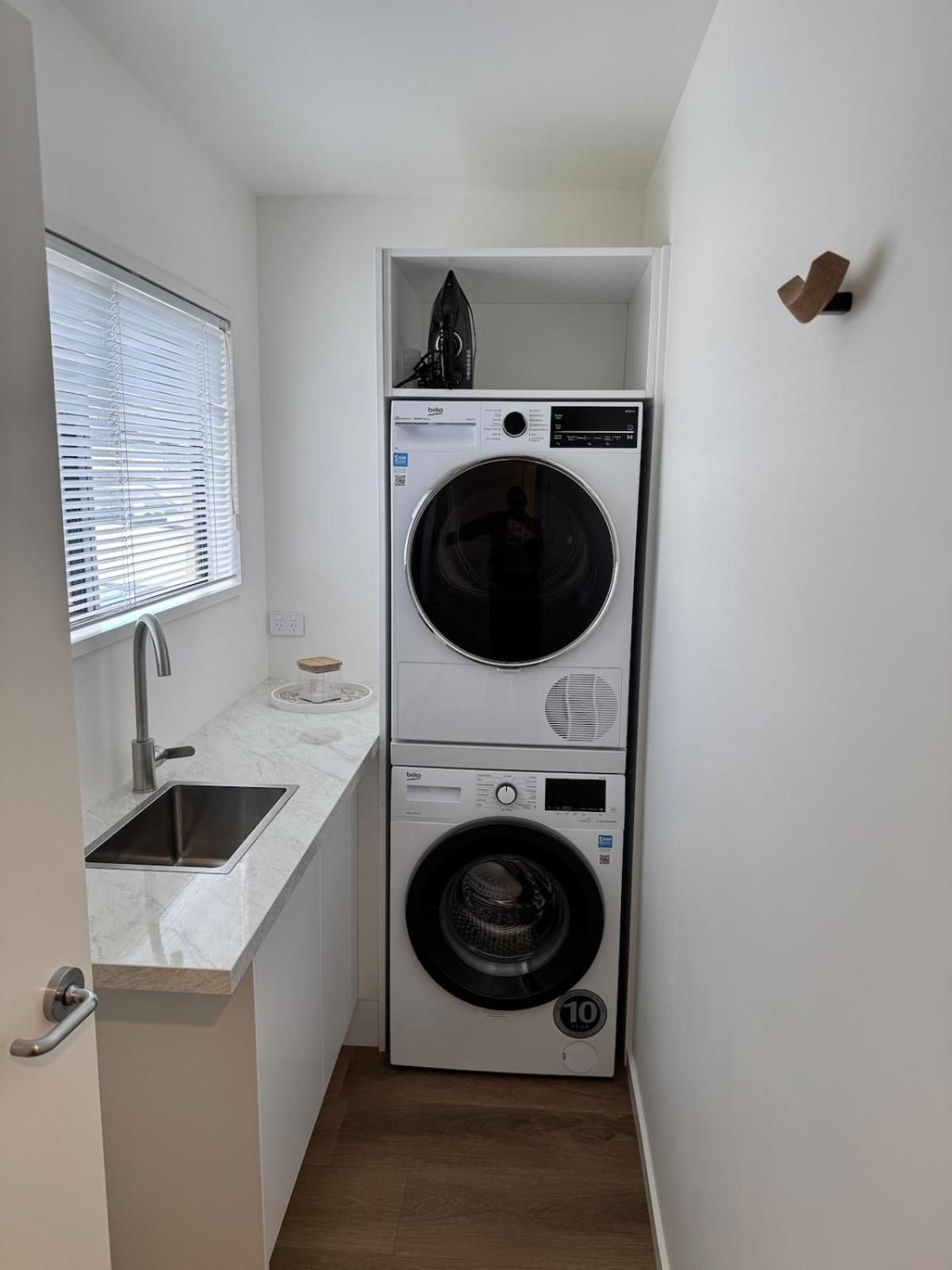 The Kings Domain, DUCHESS - Luxurious townhouse in the CBD!