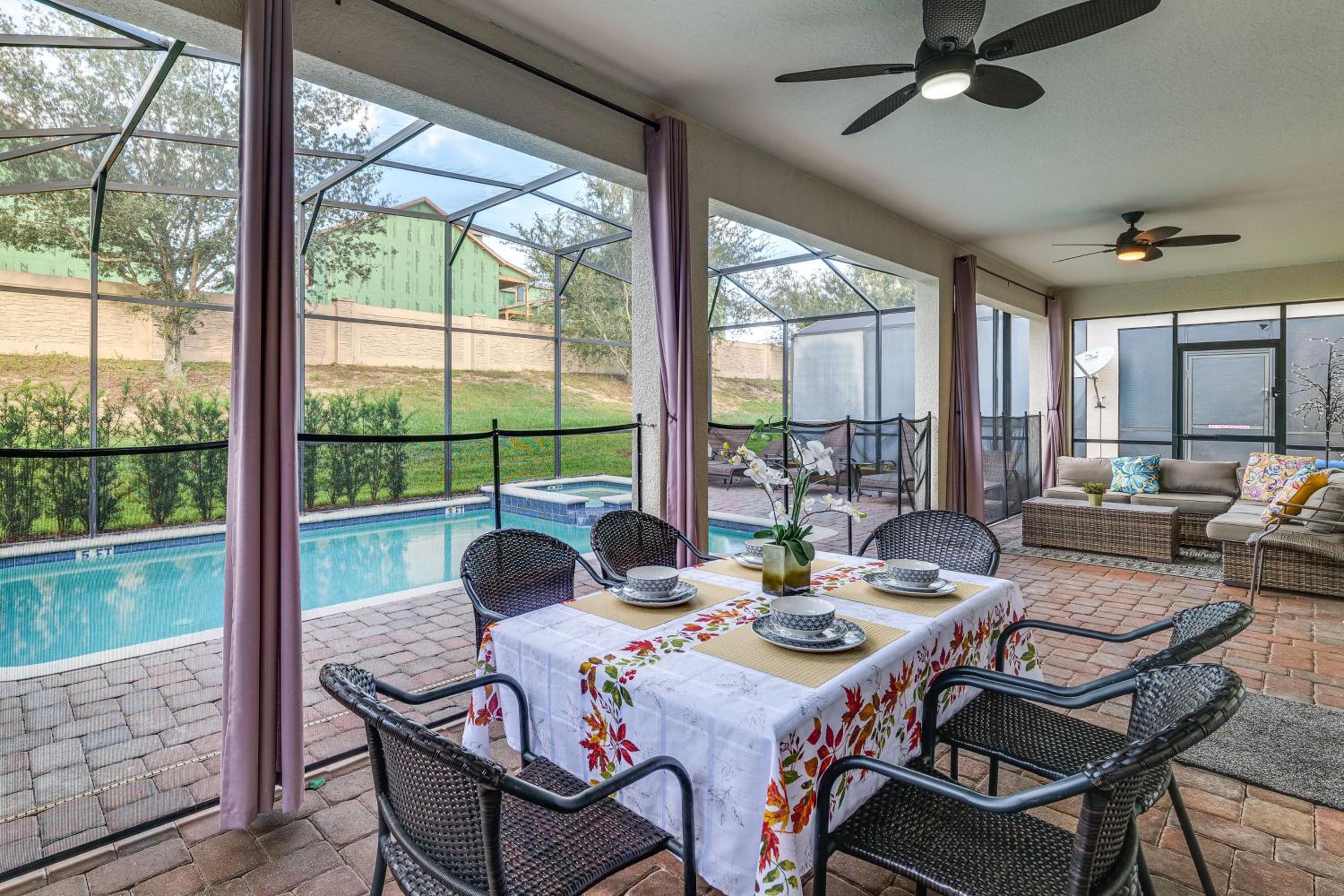 Group Getaway! Newly Renovated ChampionsGate Home