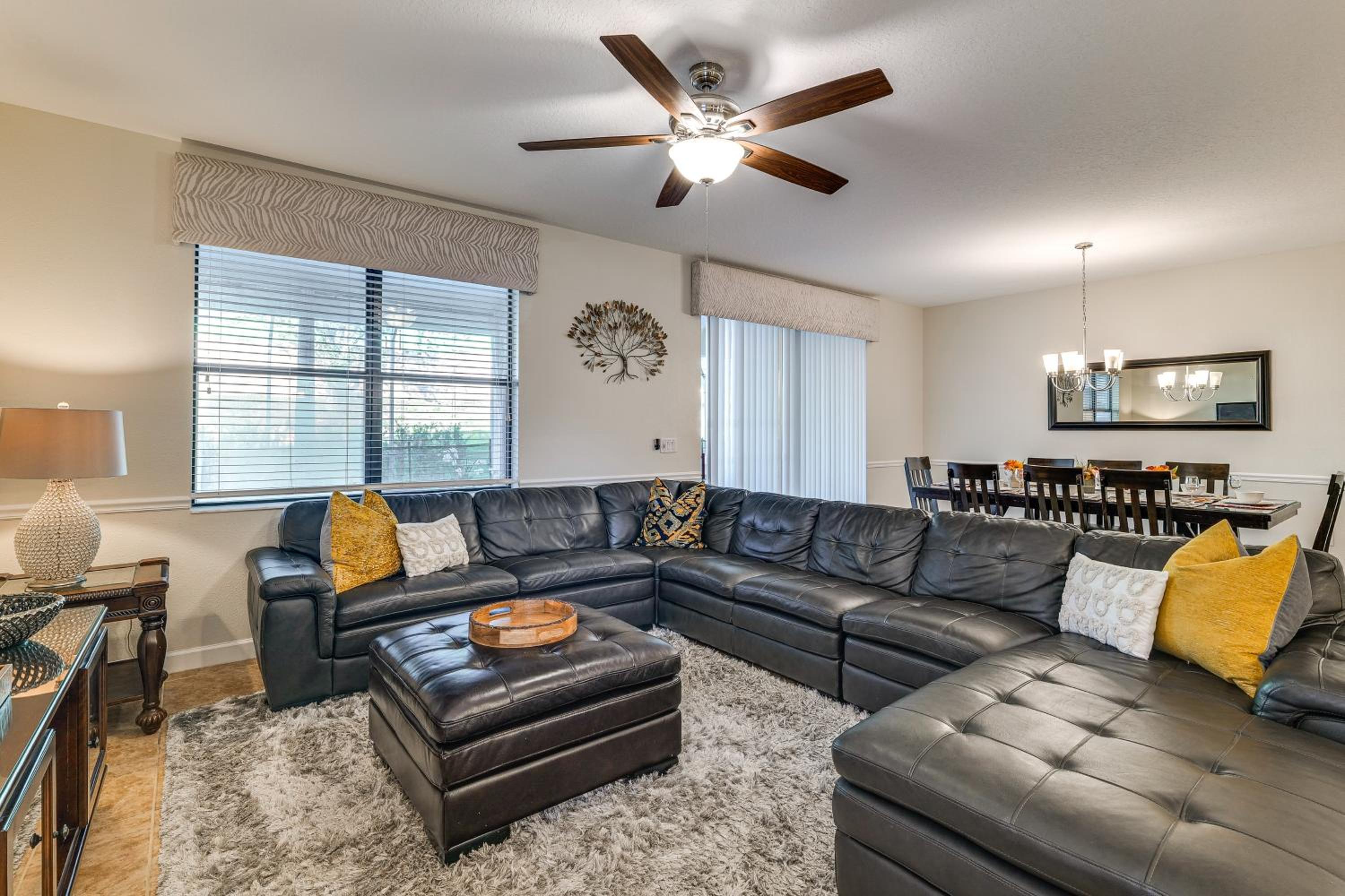 Group Getaway! Newly Renovated ChampionsGate Home