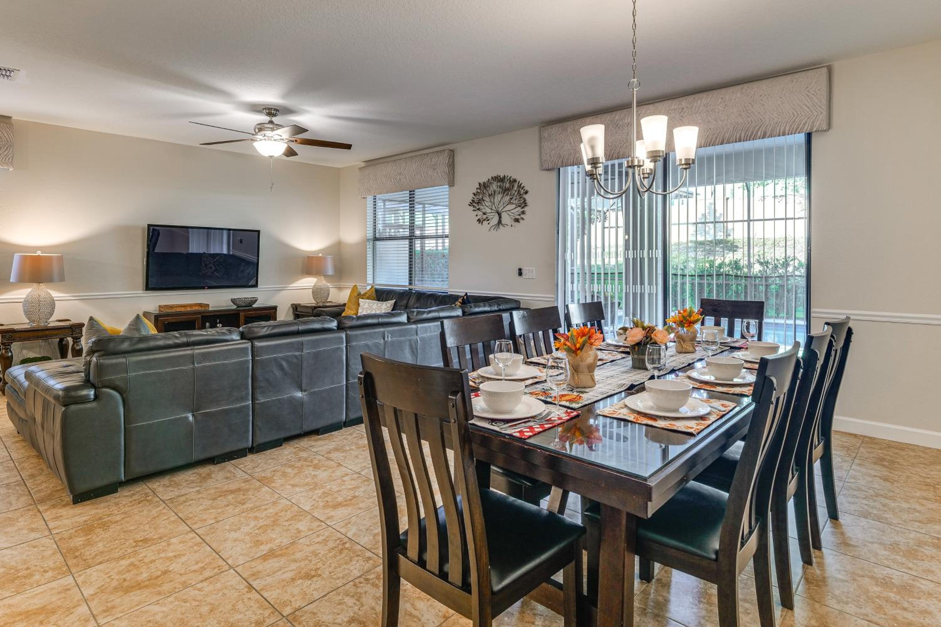 Group Getaway! Newly Renovated ChampionsGate Home
