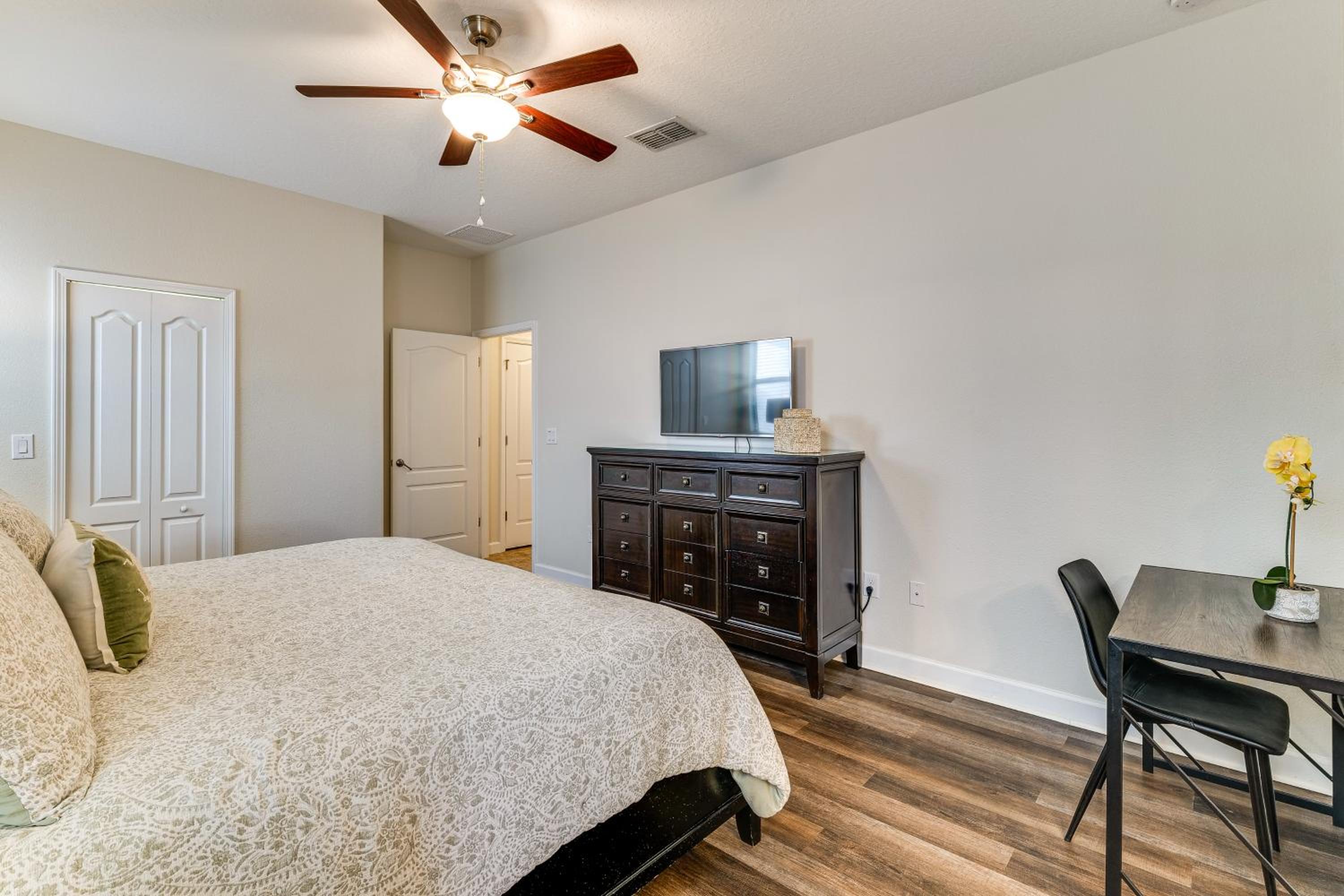 Group Getaway! Newly Renovated ChampionsGate Home