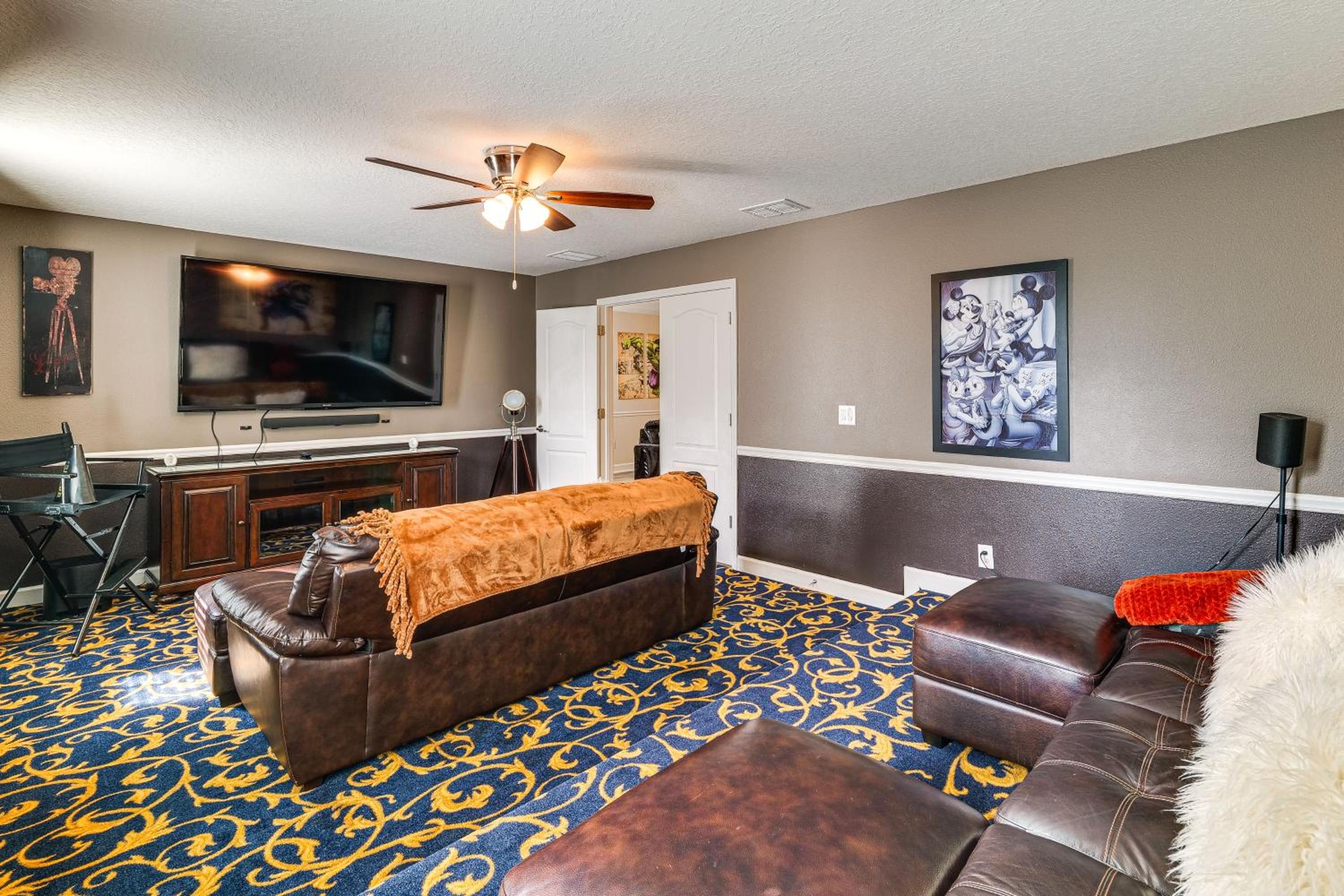 Group Getaway! Newly Renovated ChampionsGate Home
