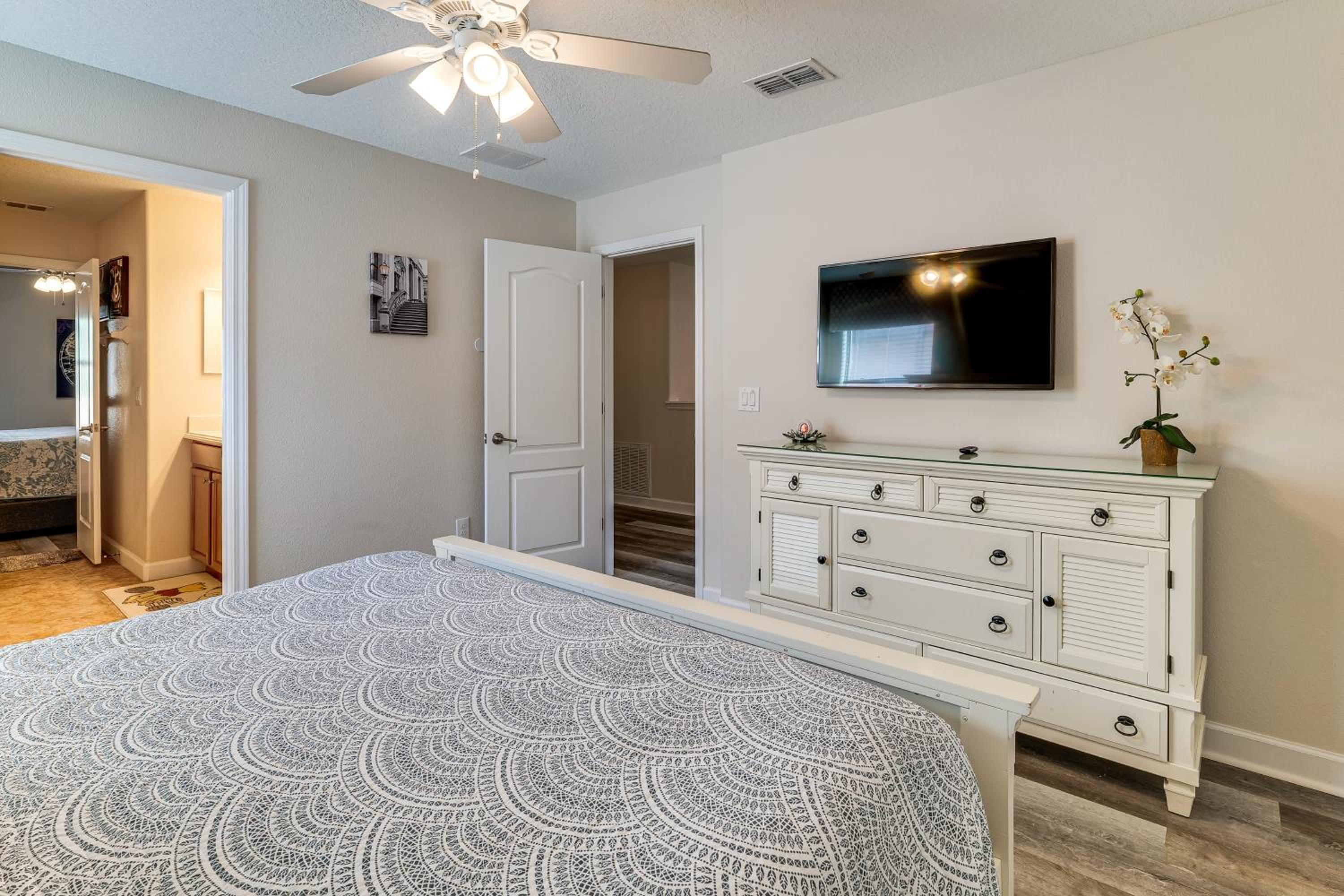 Group Getaway! Newly Renovated ChampionsGate Home
