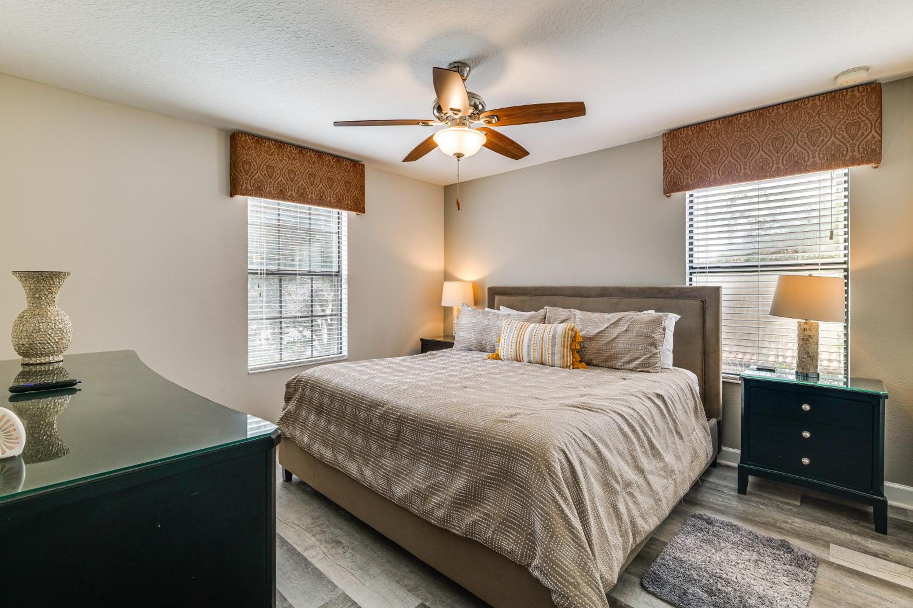 Group Getaway! Newly Renovated ChampionsGate Home