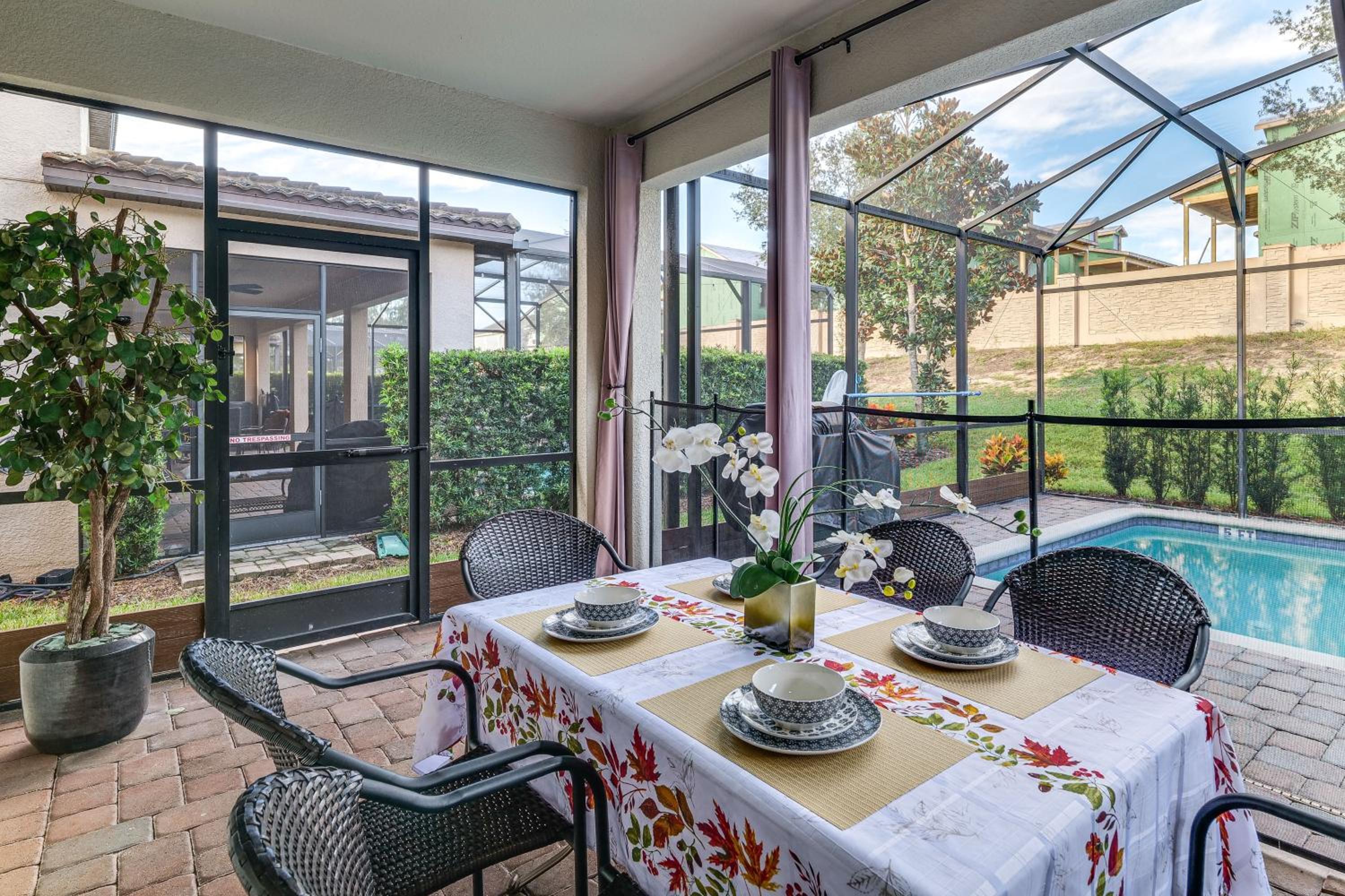 Group Getaway! Newly Renovated ChampionsGate Home