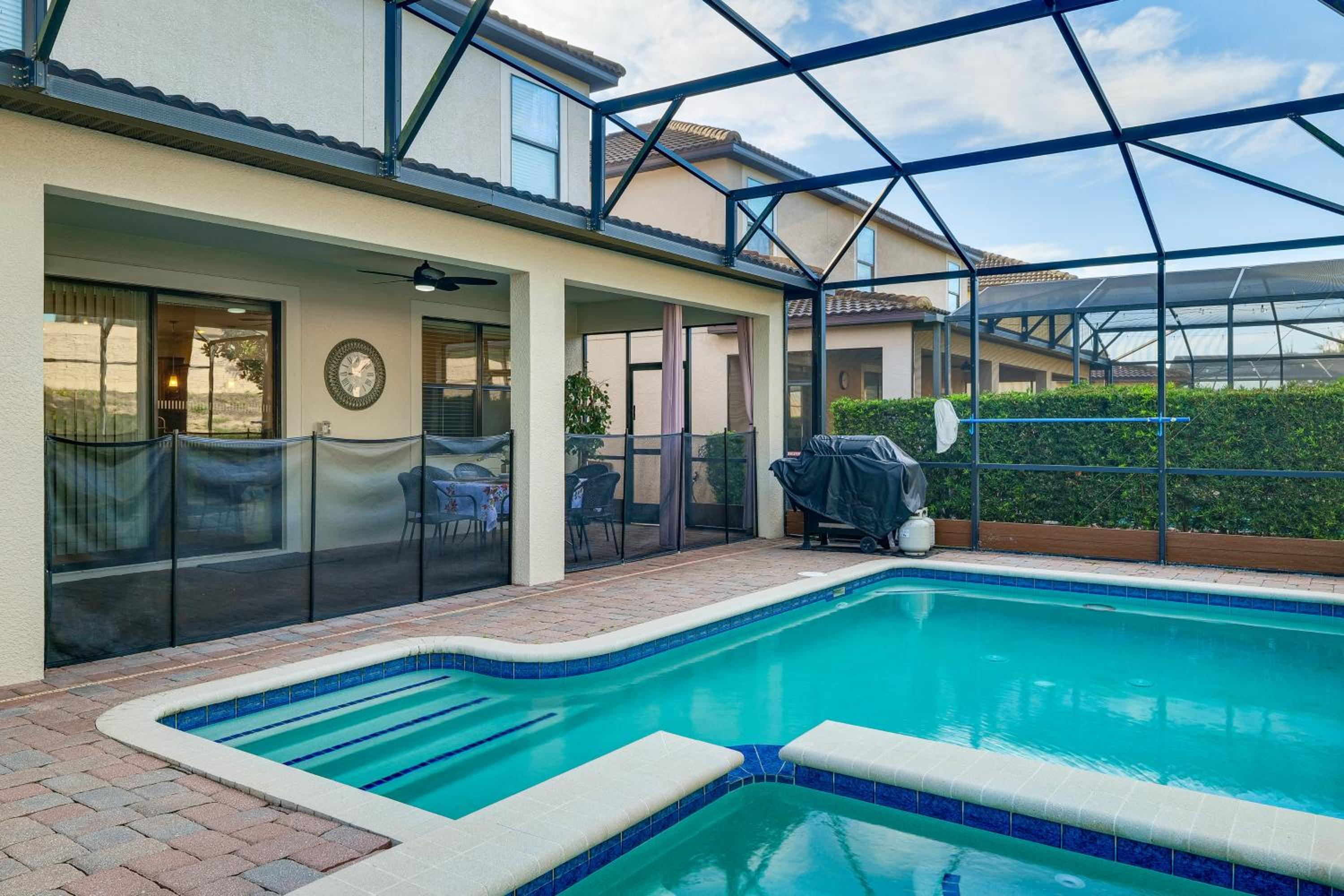 Group Getaway! Newly Renovated ChampionsGate Home
