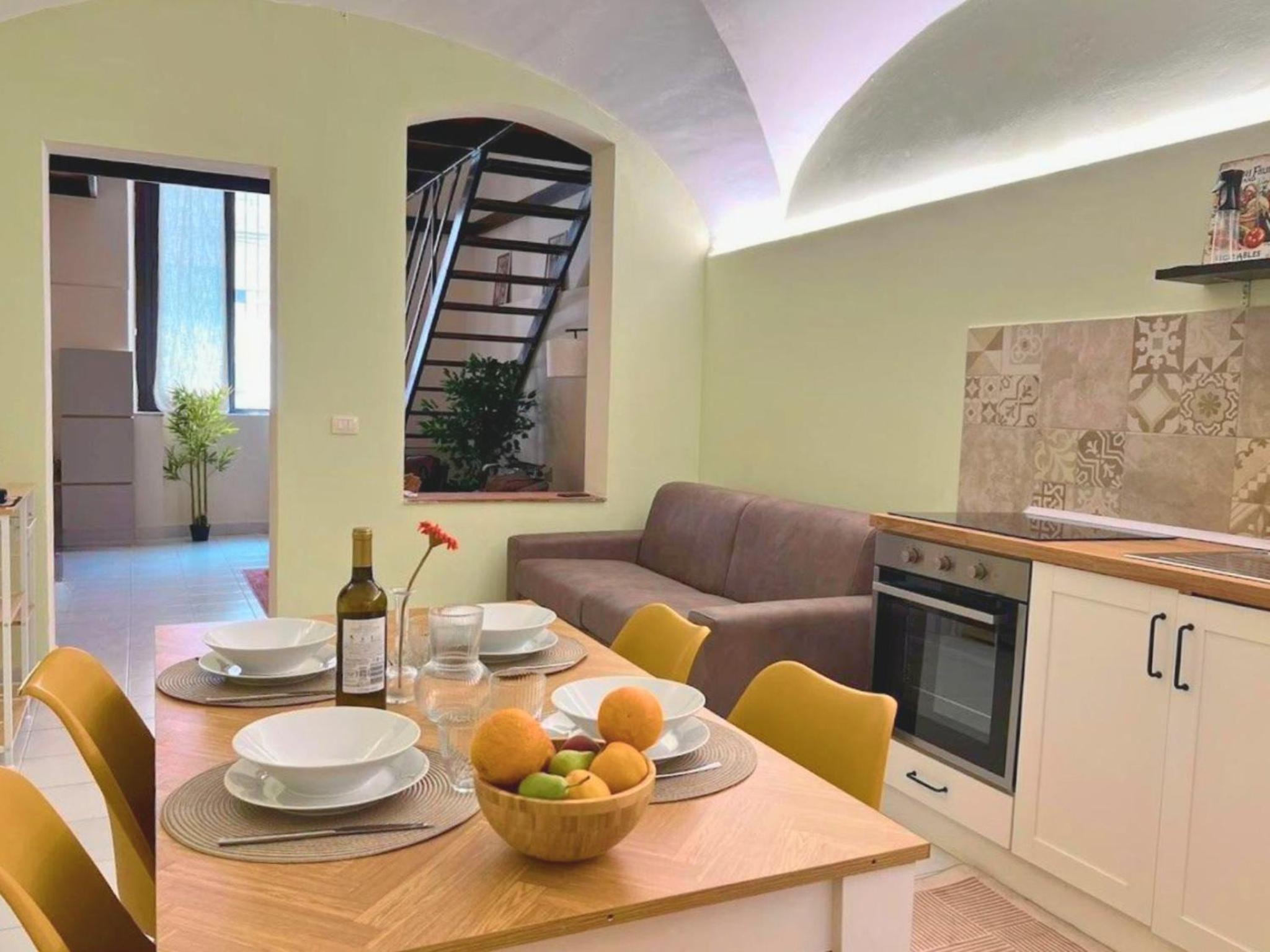 Giatì Studio - Cortile Privato & Metro