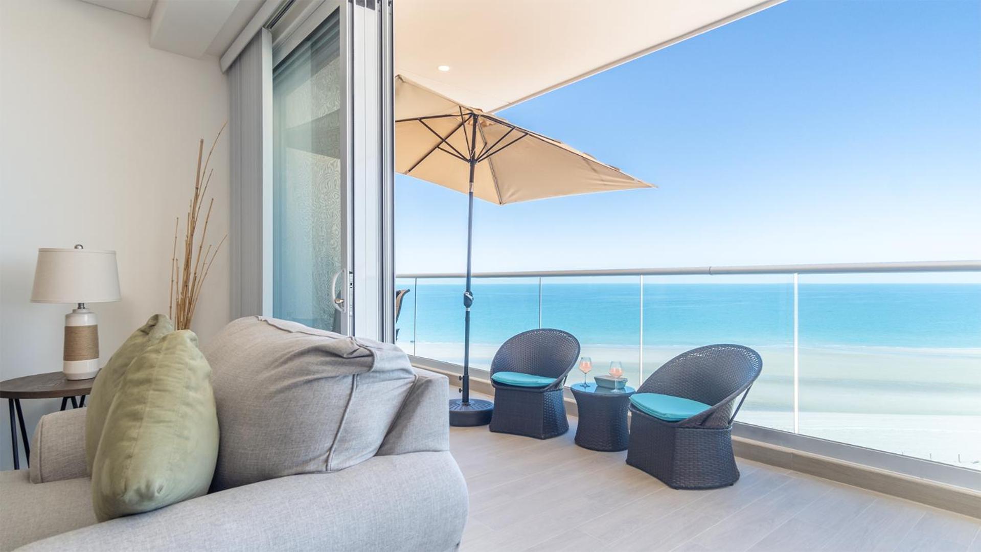 Beach Getaway 2 Bedroom Condo W802
