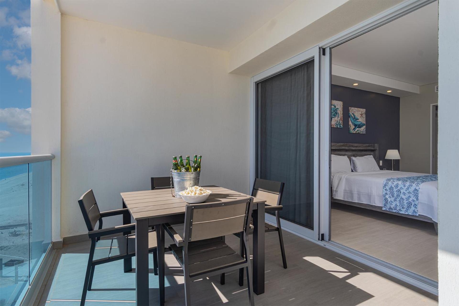 Splash in New Lazy River/Stay in Modern Luxury Encantame C-704