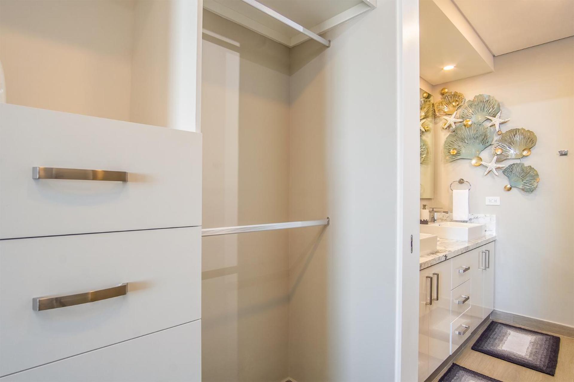 Marvelous 2 bedroom condo Encantame Towers Velero 102