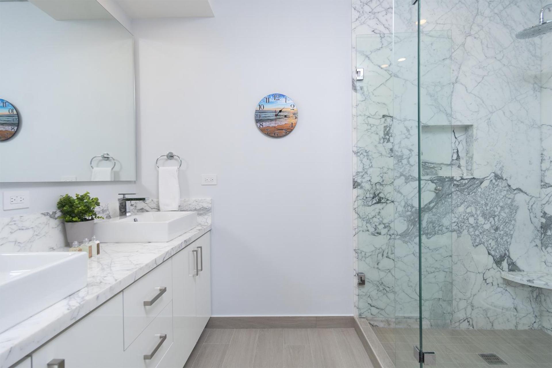 Breathtaking 2 BR 25 Bath Corner Beach Front Condominium Encantame 505