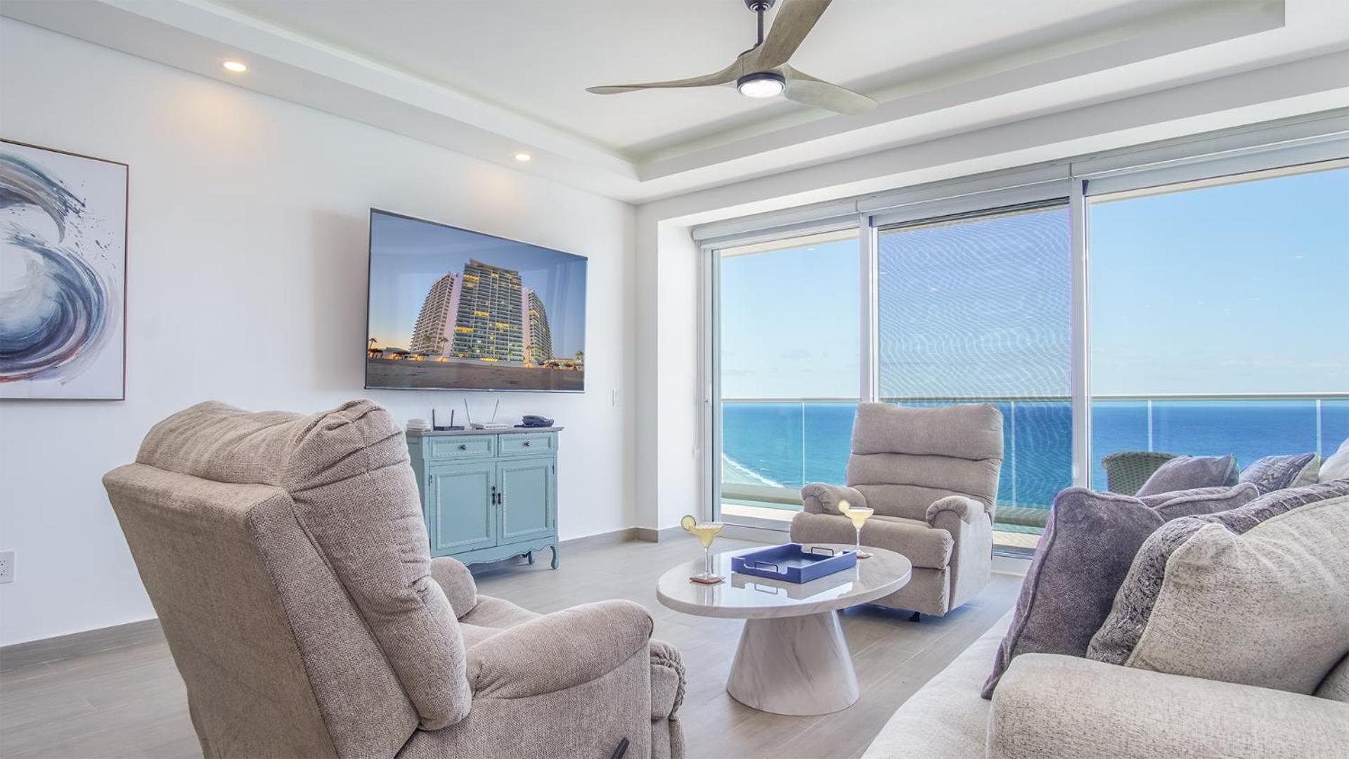 Perfect family 2 bedroom condo E1804 Encantame