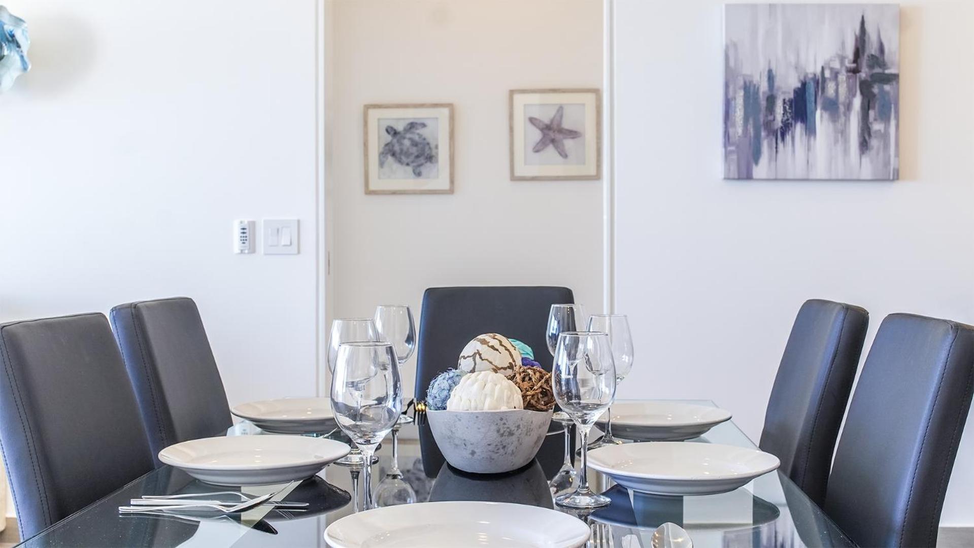 Perfect family 2 bedroom condo E1804 Encantame