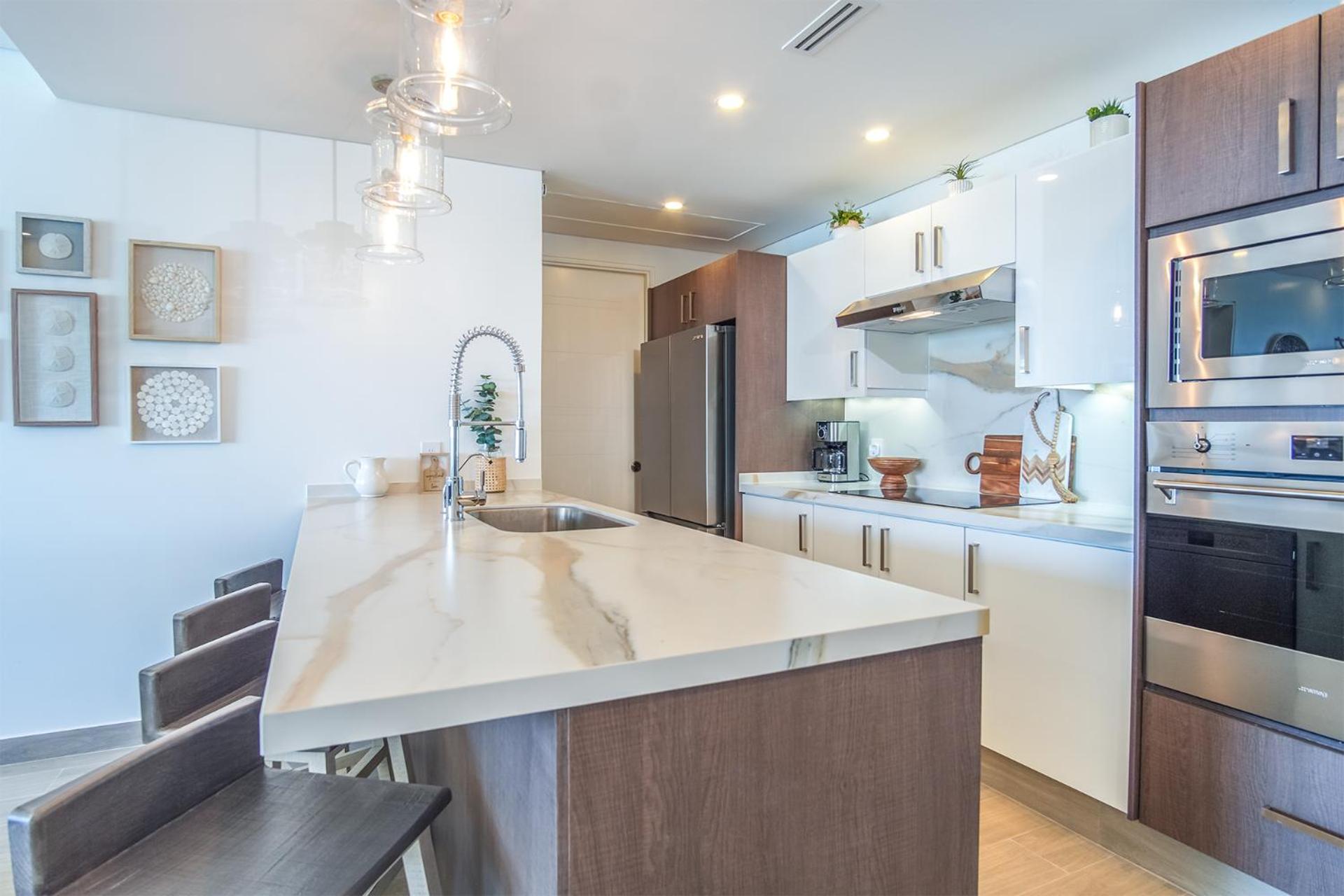 Amazing 2 bedroom Beach Front Condominium at Encantame E1102