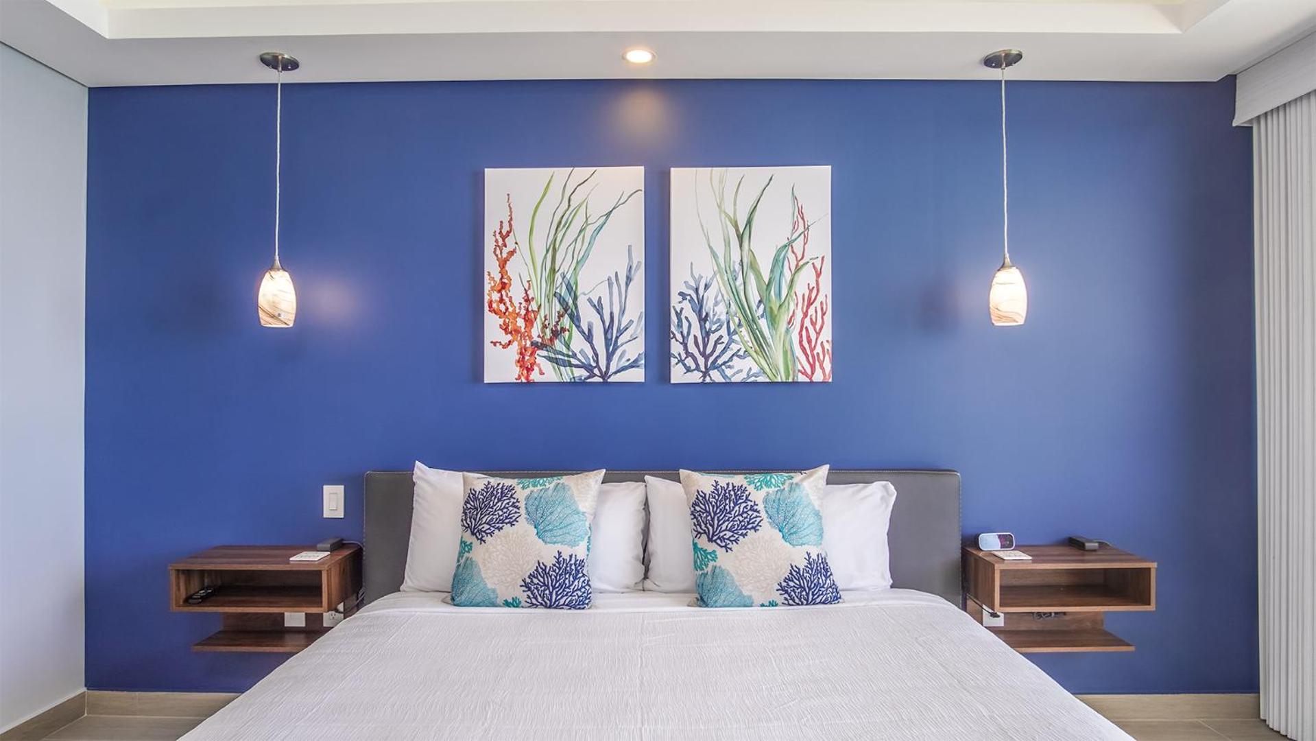 Spectacular Ocean View Condo Verano 2205 Encantame Towers