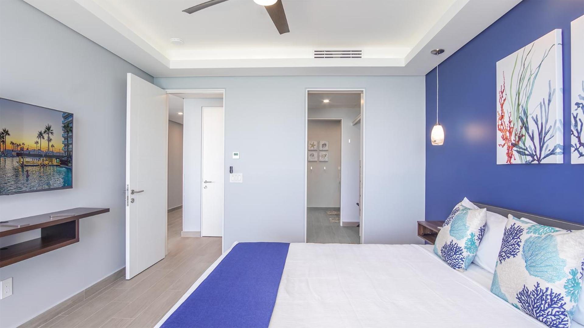 Spectacular Ocean View Condo Verano 2205 Encantame Towers