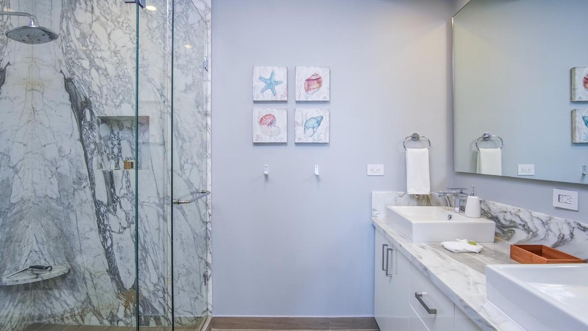 Spectacular Ocean View Condo Verano 2205 Encantame Towers