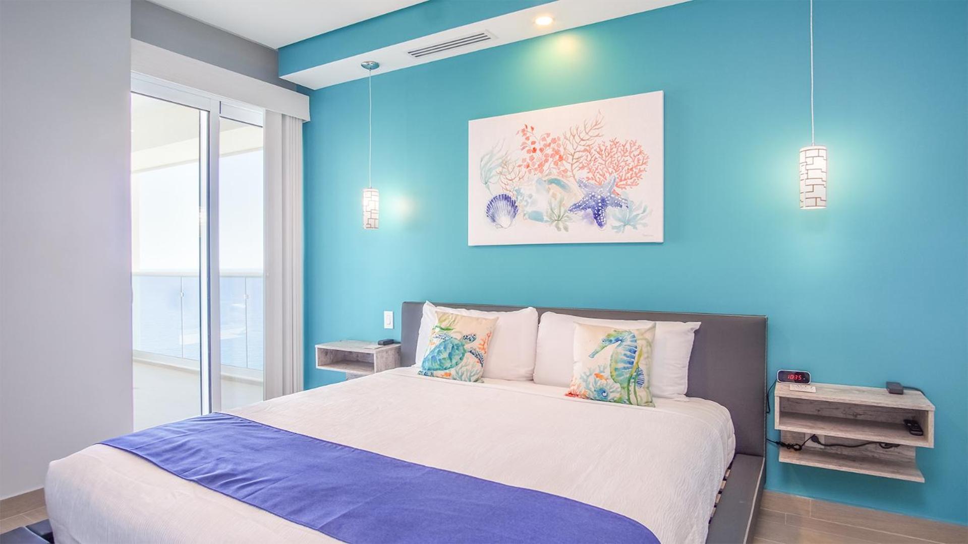 Spectacular Ocean View Condo Verano 2205 Encantame Towers