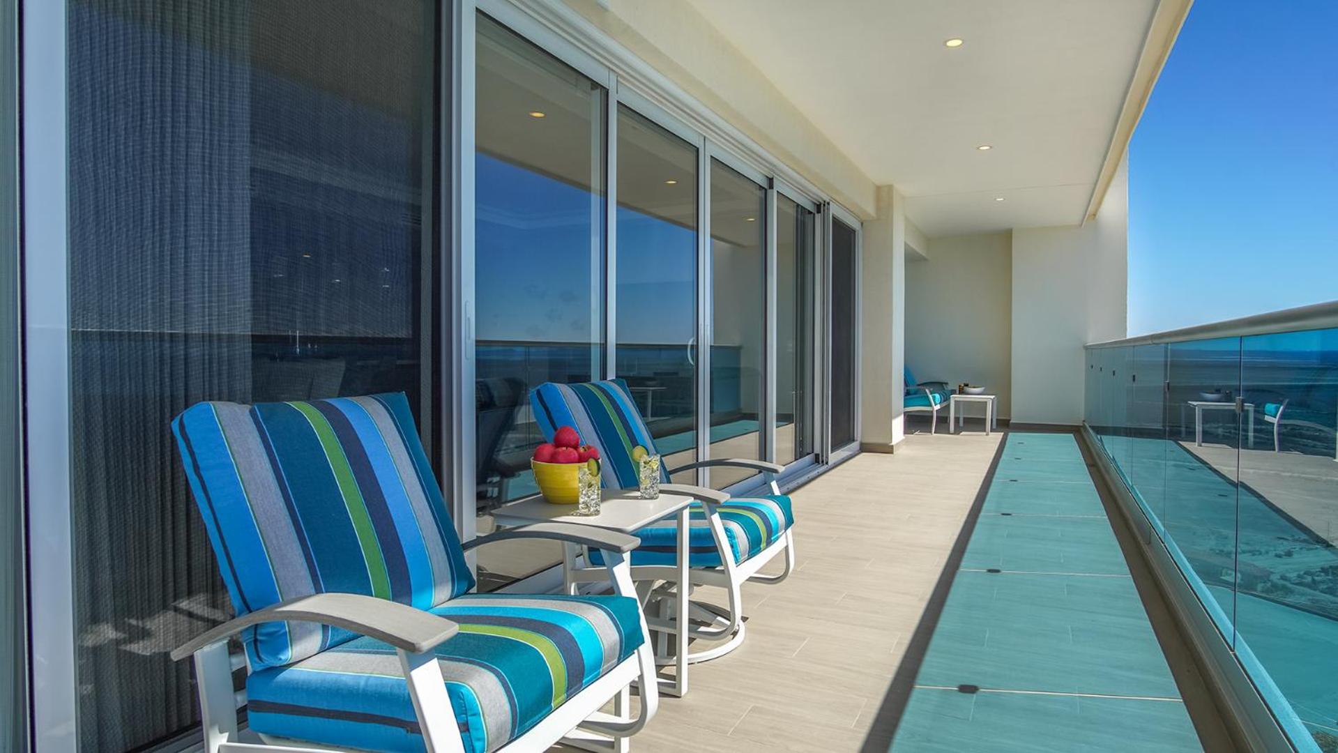 Spectacular Ocean View Condo Verano 2205 Encantame Towers