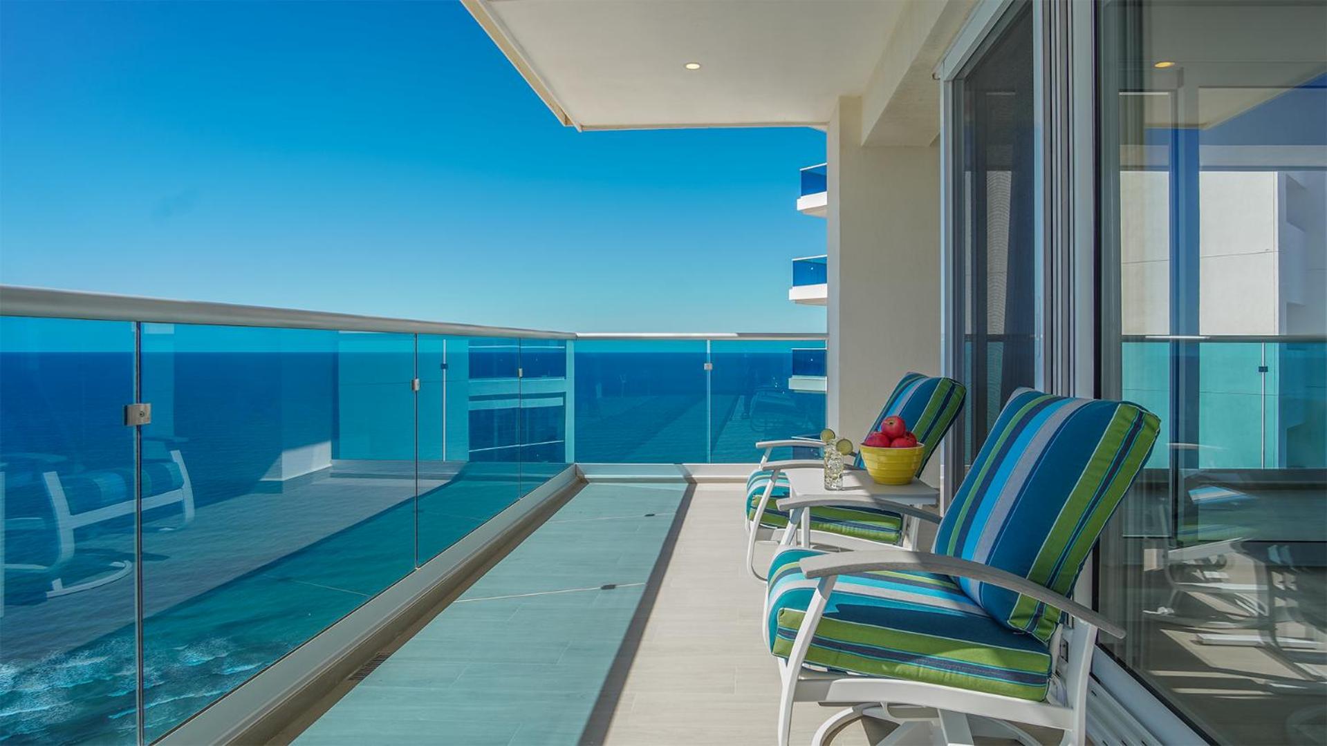 Spectacular Ocean View Condo Verano 2205 Encantame Towers