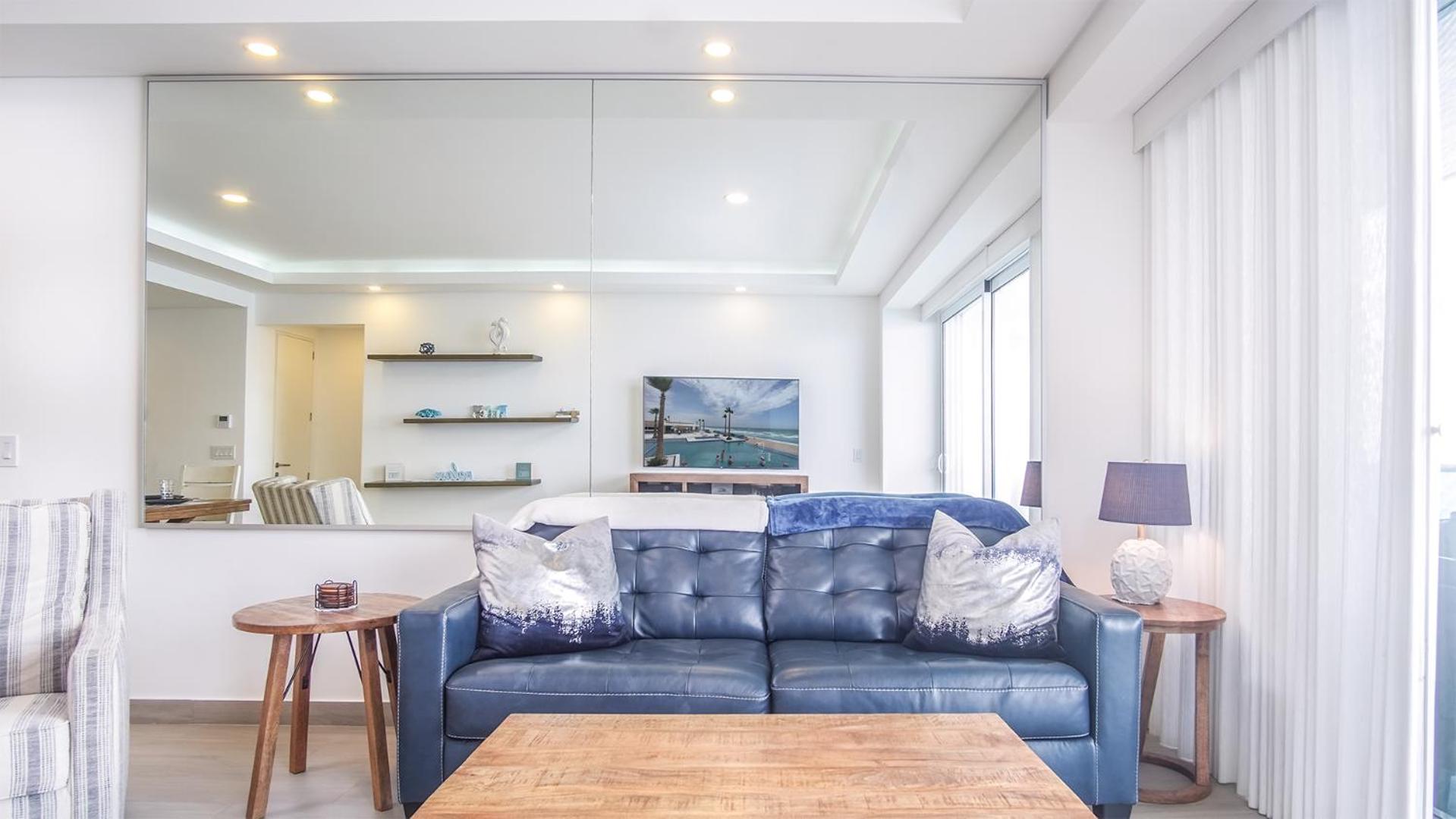 Splendid Waterfront 2 bedroom Velero 1804 Encantame Towers