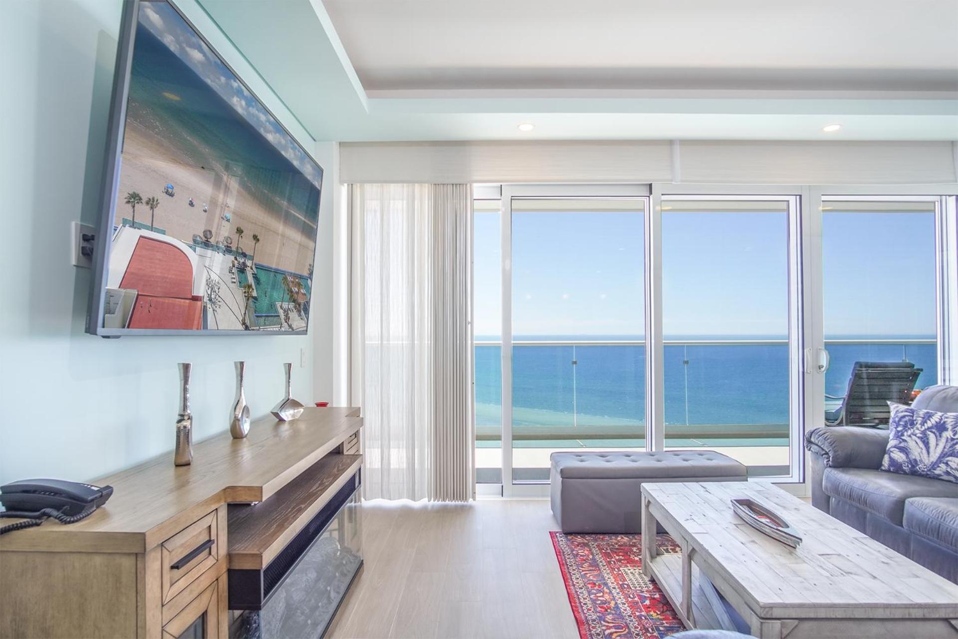 Confortable 2 bedroom condo Encantame Towers Verano 905