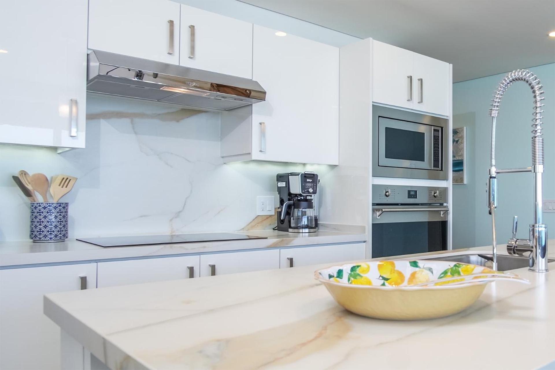 Confortable 2 bedroom condo Encantame Towers Verano 905