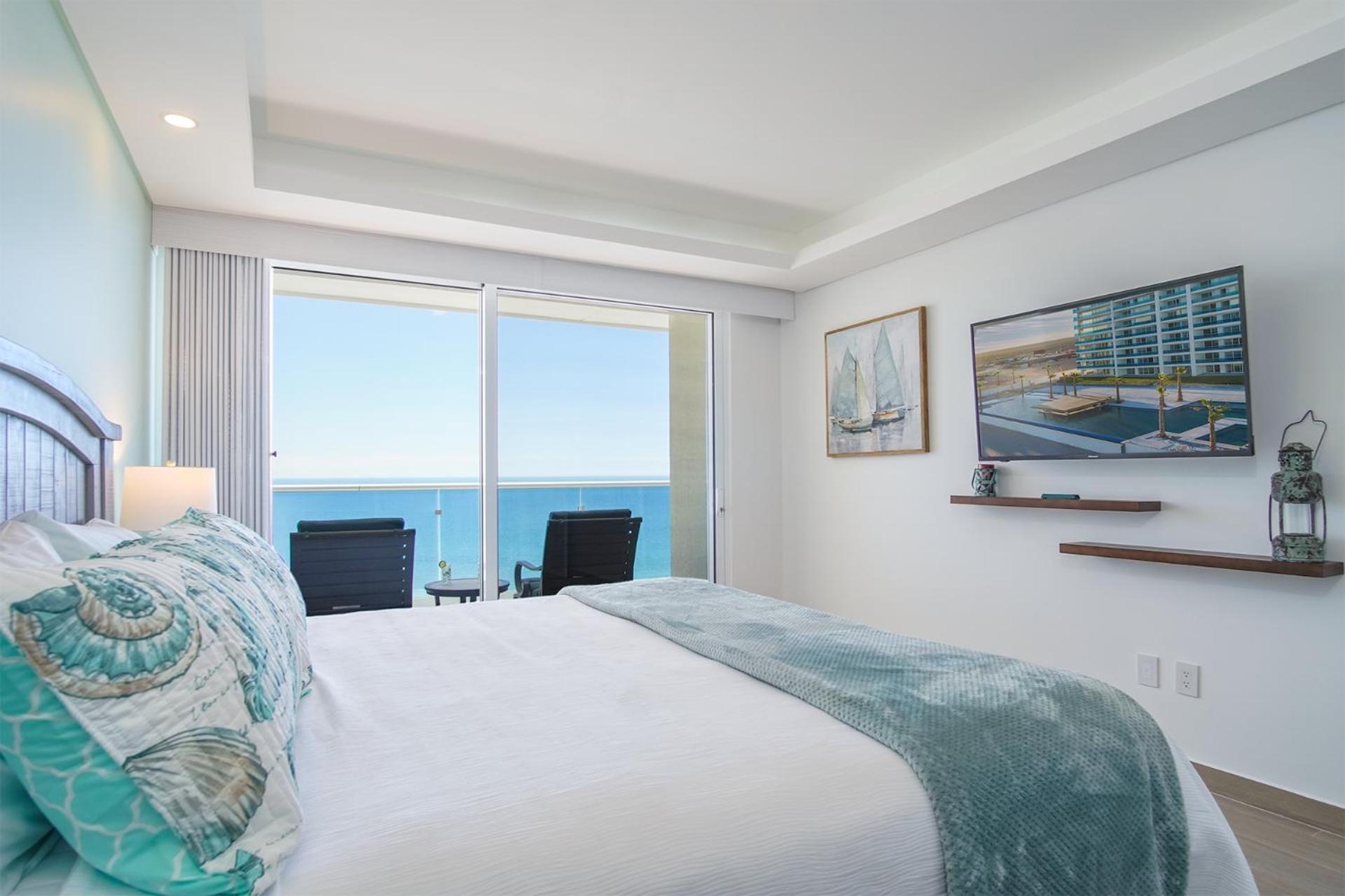 Confortable 2 bedroom condo Encantame Towers Verano 905