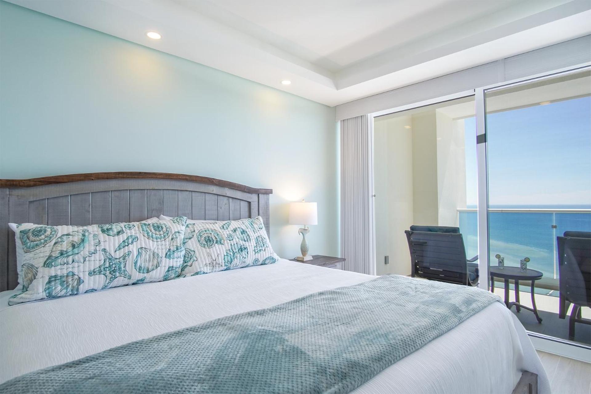 Confortable 2 bedroom condo Encantame Towers Verano 905
