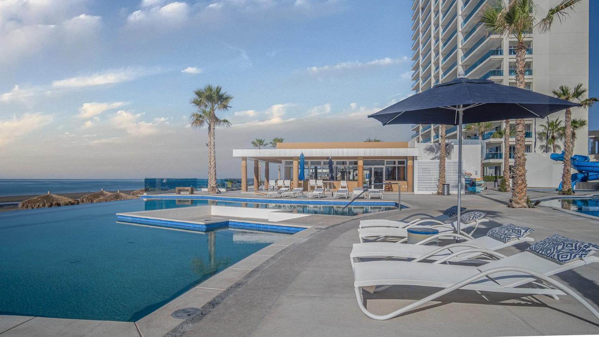 Confortable 2 bedroom condo Encantame Towers Verano 905