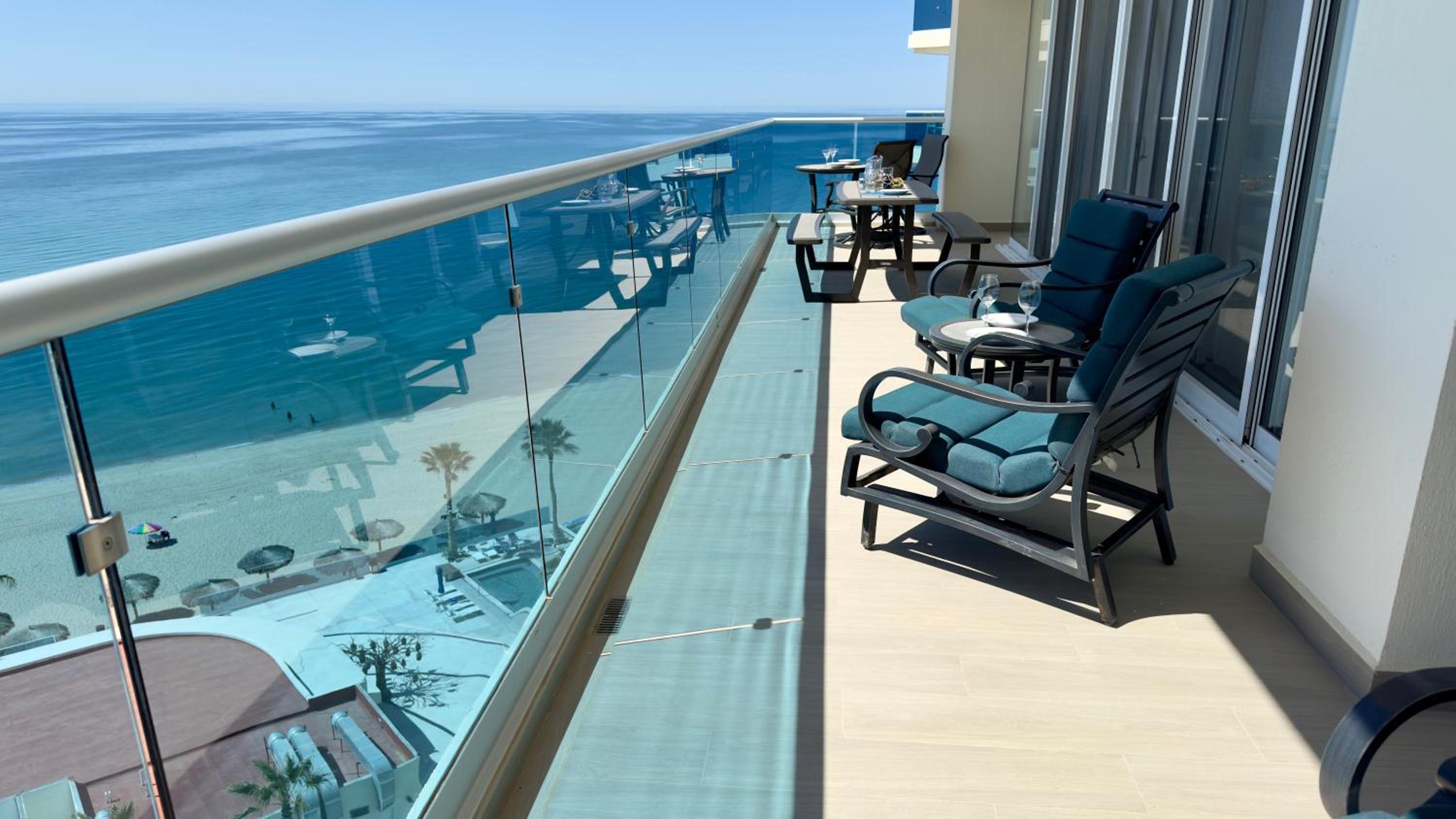 Confortable 2 bedroom condo Encantame Towers Verano 905
