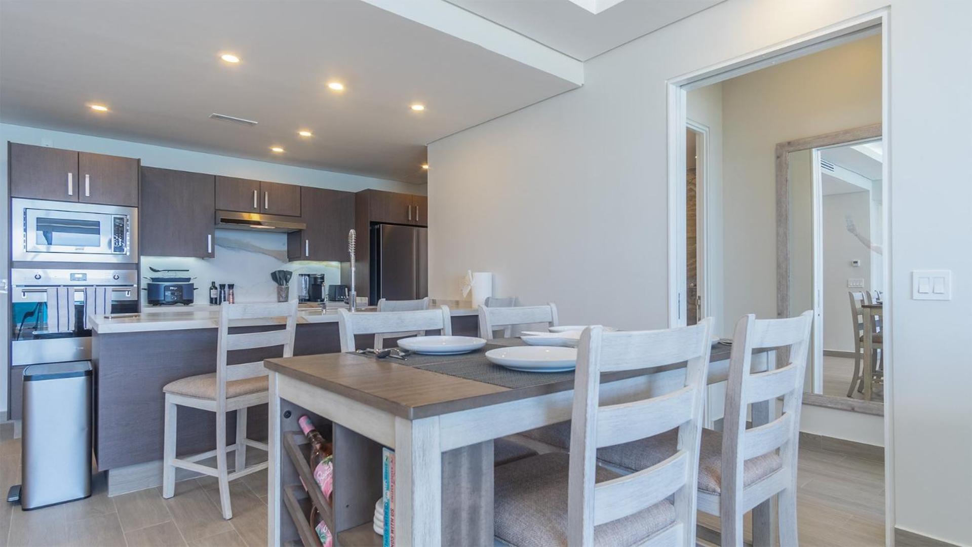 New & Amazing condo @ Encantame W604