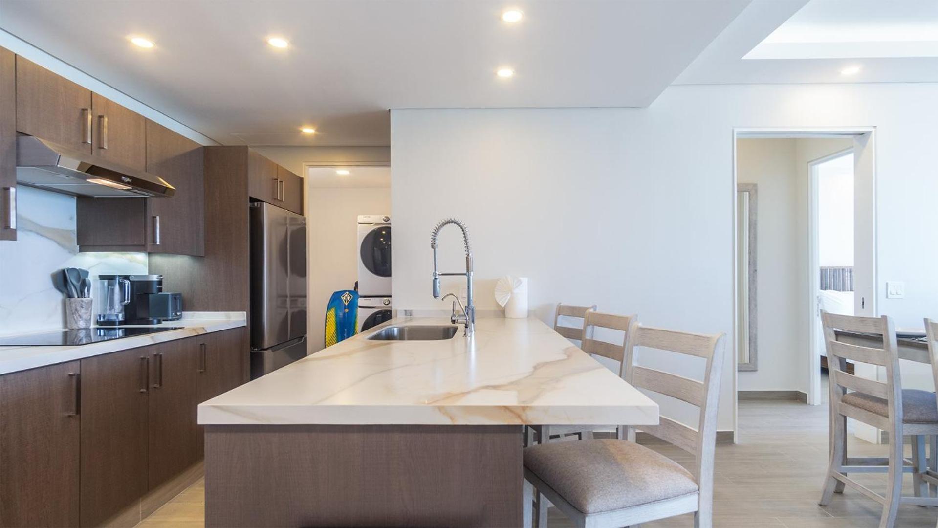 New & Amazing condo @ Encantame W604