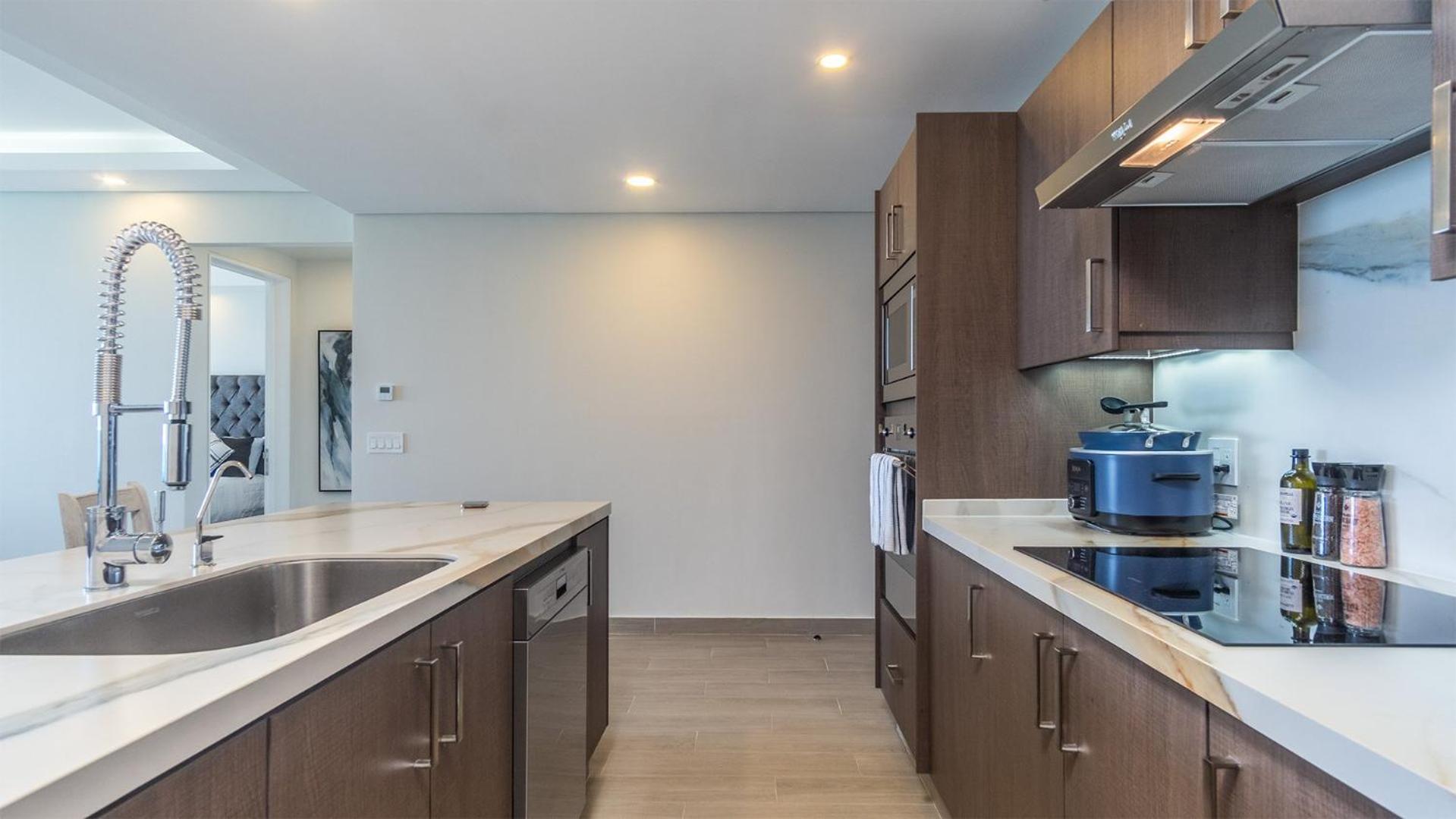 New & Amazing condo @ Encantame W604