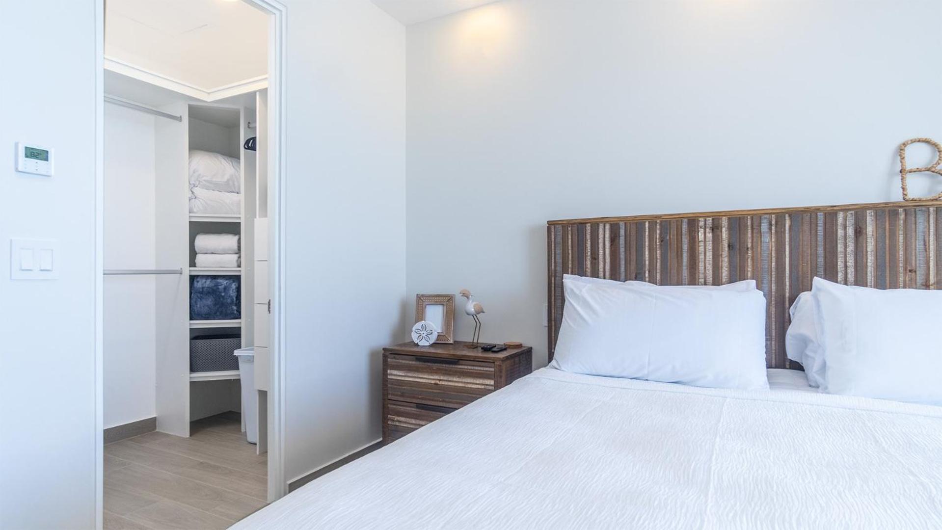 New & Amazing condo @ Encantame W604