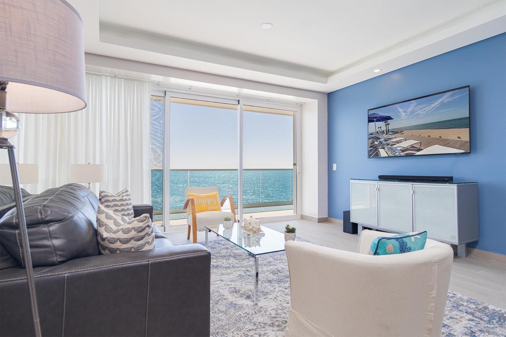 Splash in The New Lazy River and Sleep In Luxury Encantame C-1104