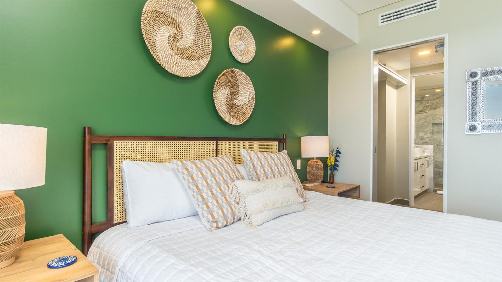 1 Bedroom Beach Front Condominium Encantame W-1603