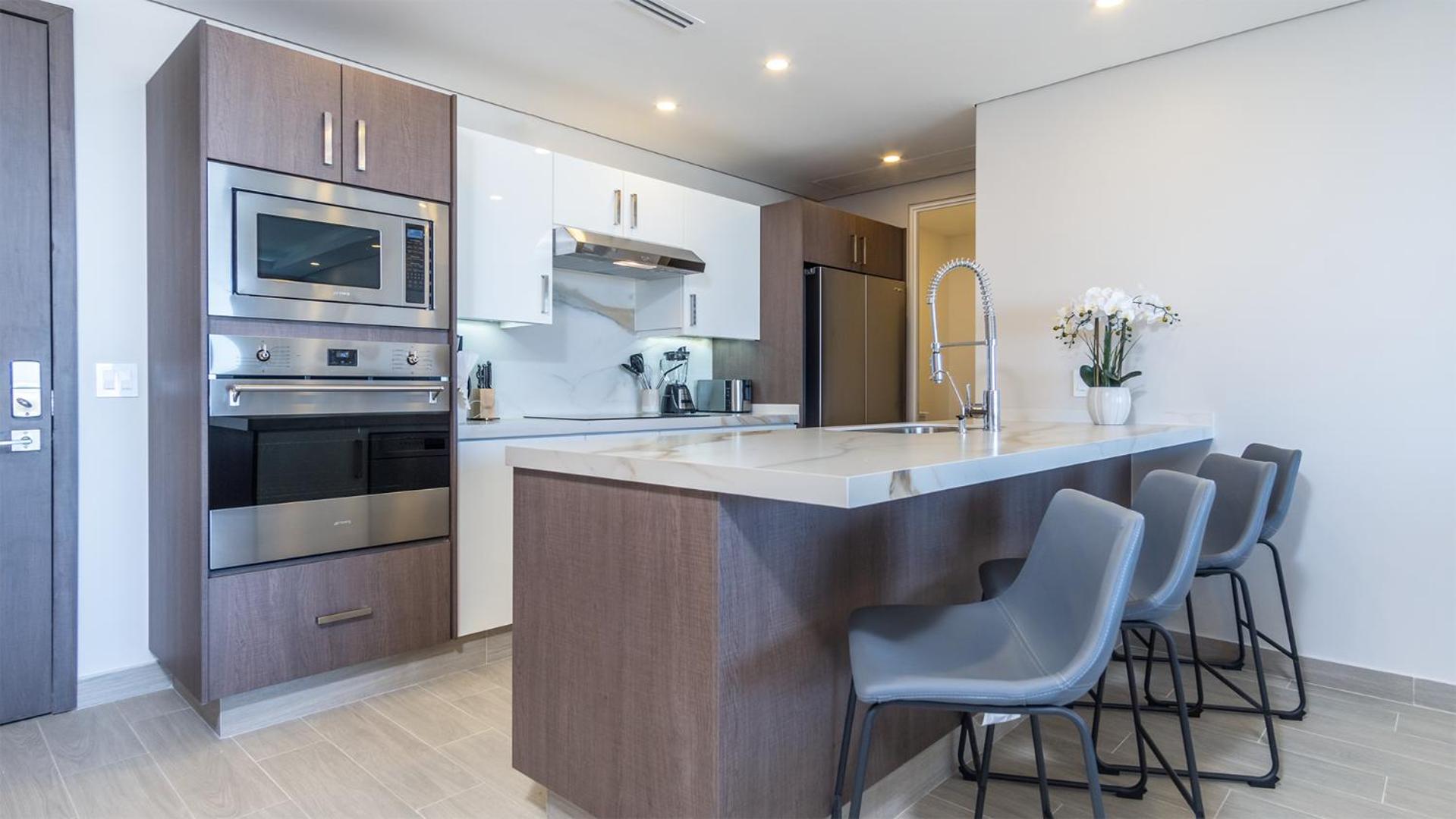 Luxurious 2 Bedroom Ground floor Condo W104
