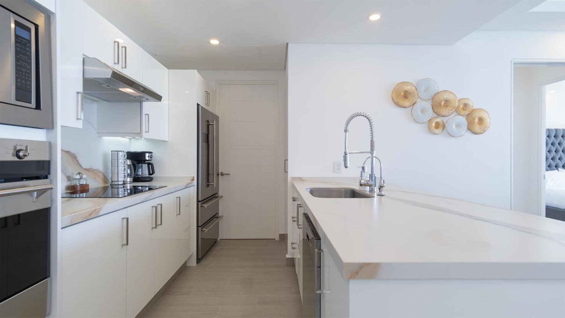 New and Amazing 2 bedroom Beach Front Encantame Velero-602