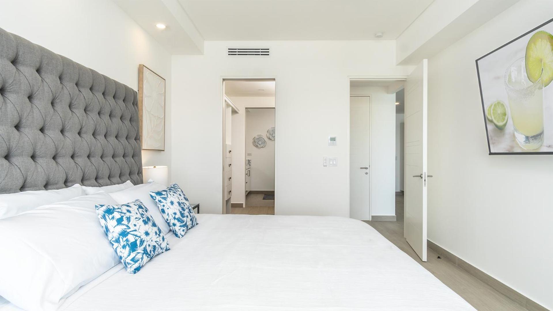 New and Amazing 2 bedroom Beach Front Encantame Velero-602